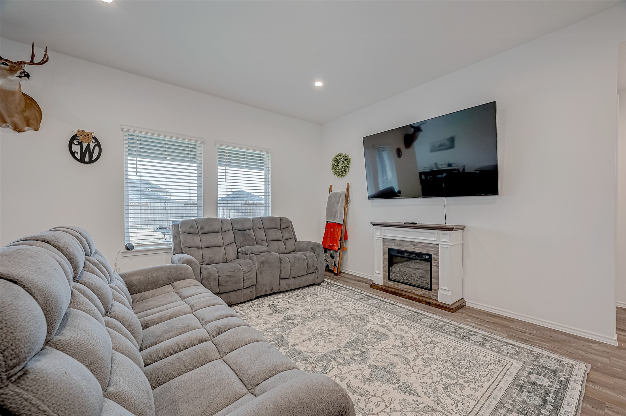 40603 Pine Spruce Lane Property Photo 8