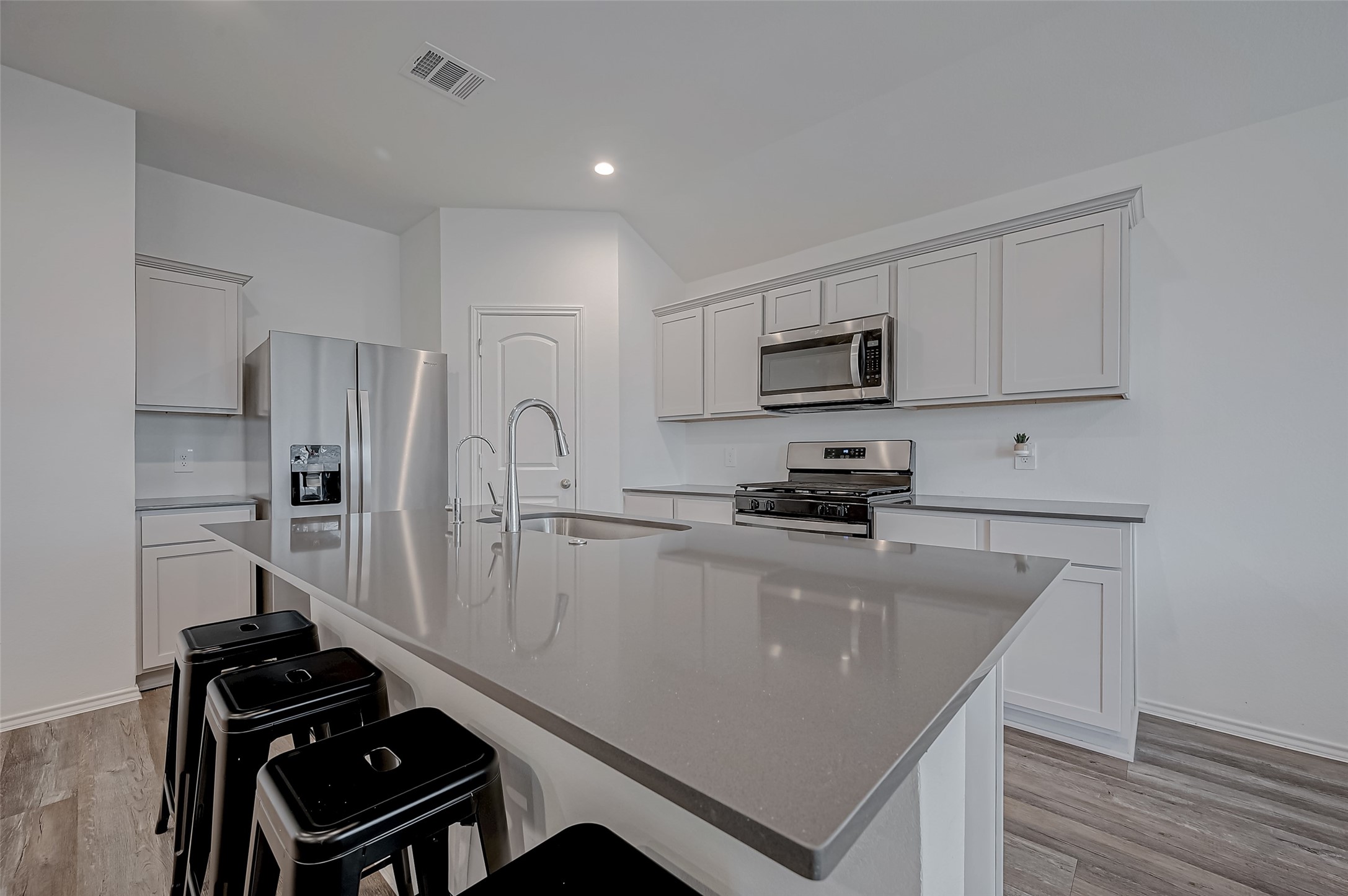 40603 Pine Spruce Lane Property Photo 14