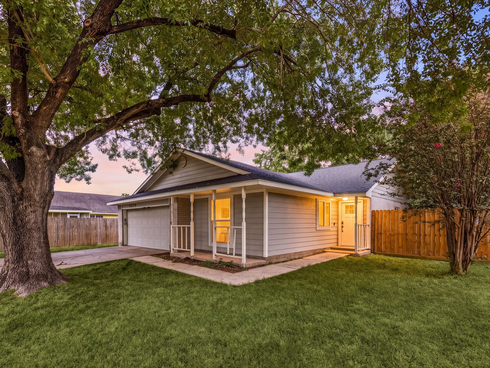 6526 Turtlewood Street Property Photo 3