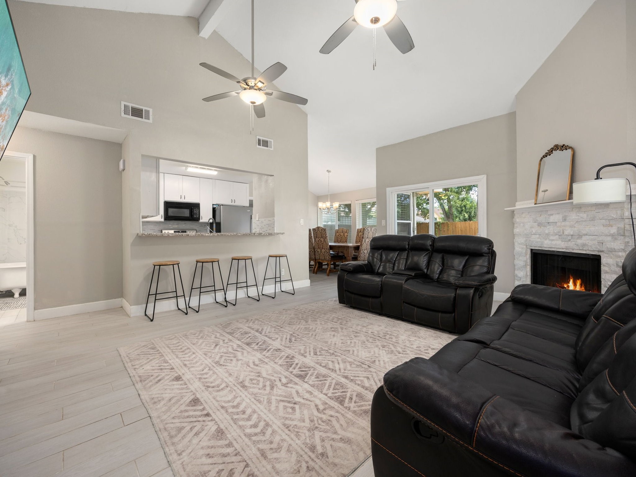 6526 Turtlewood Street Property Photo 10