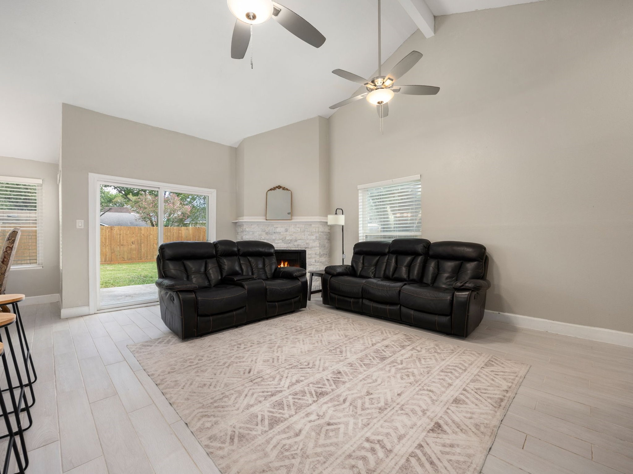 6526 Turtlewood Street Property Photo 11