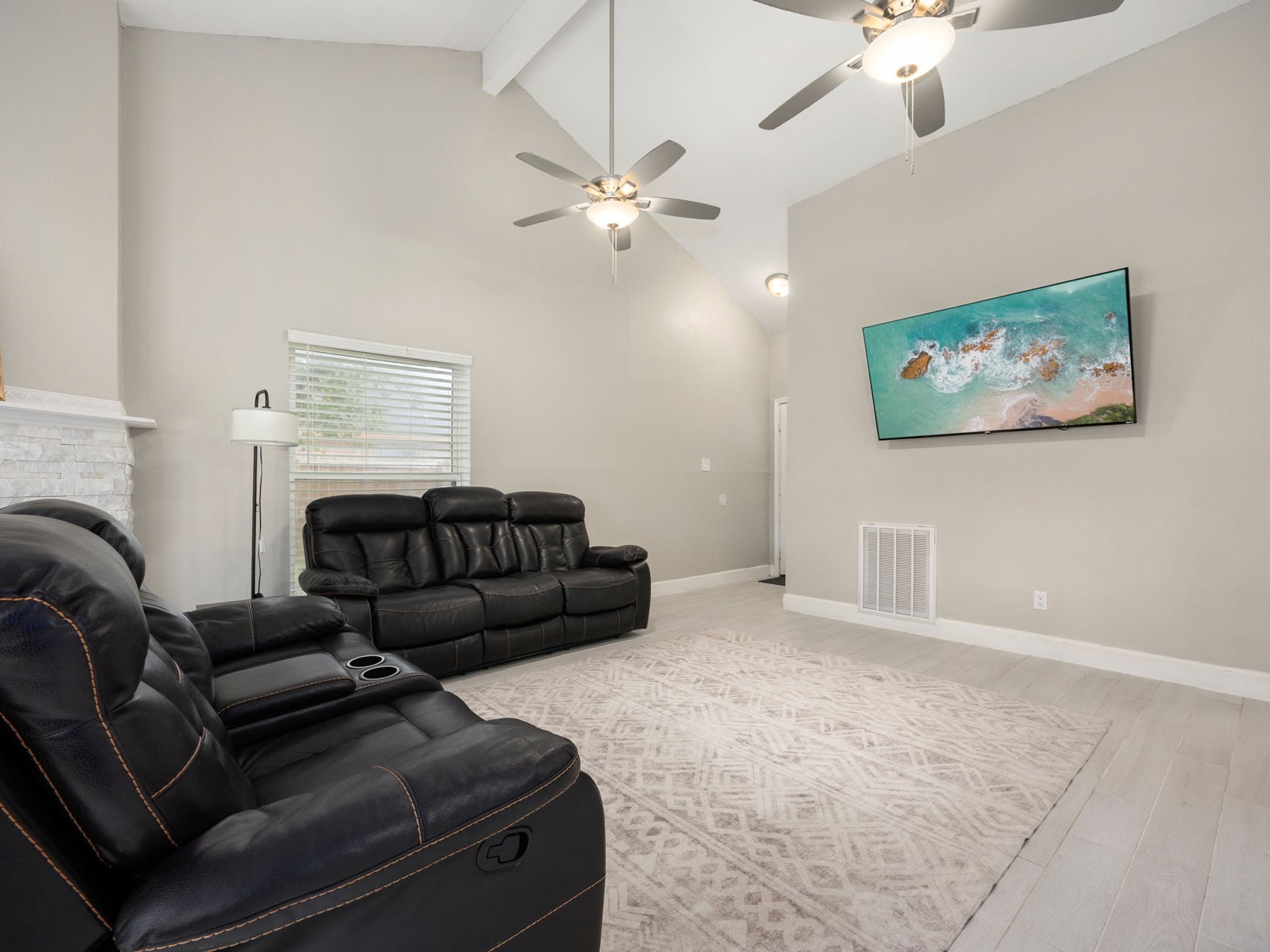 6526 Turtlewood Street Property Photo 13