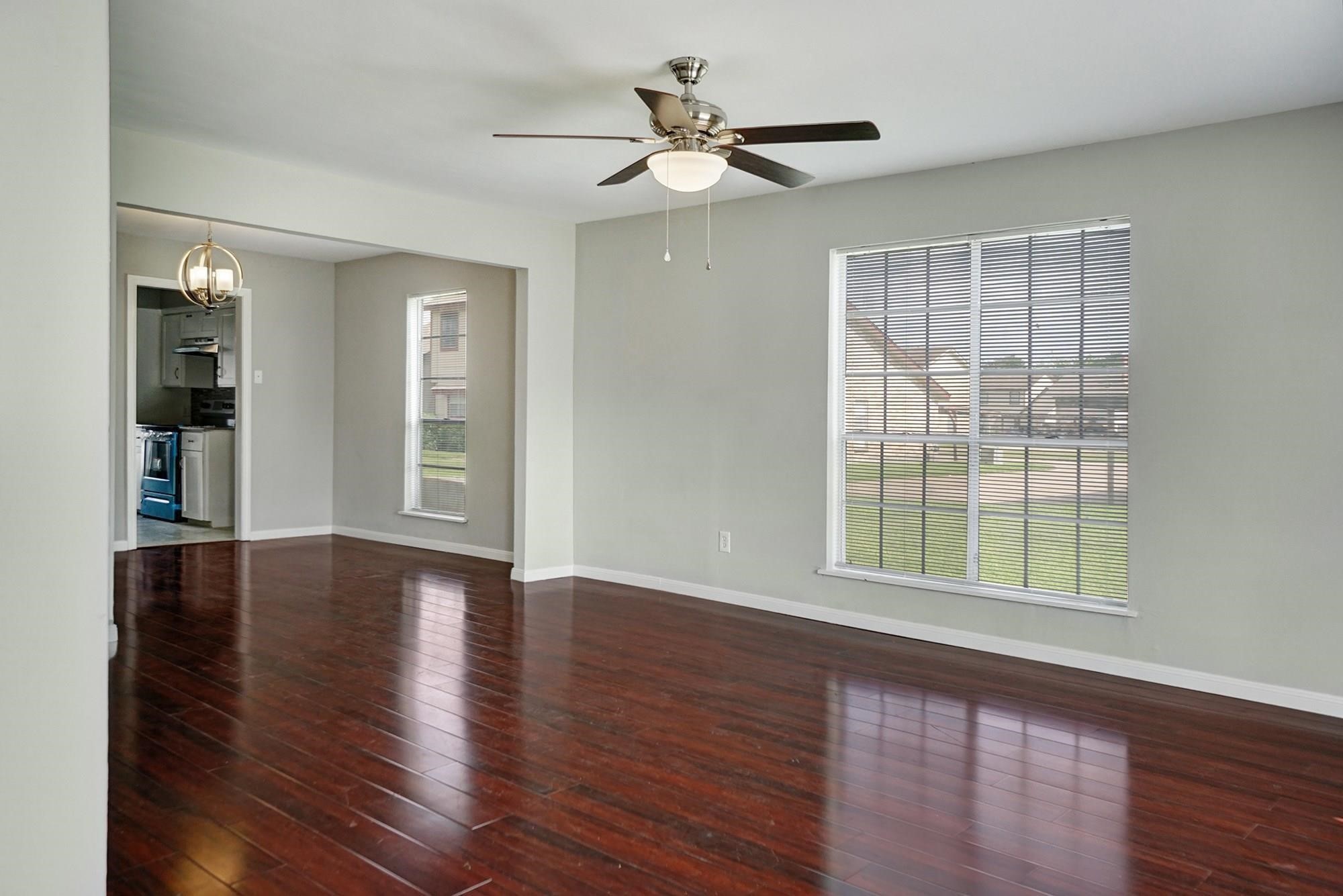 1833 Country Village Boulevard Property Photo 4
