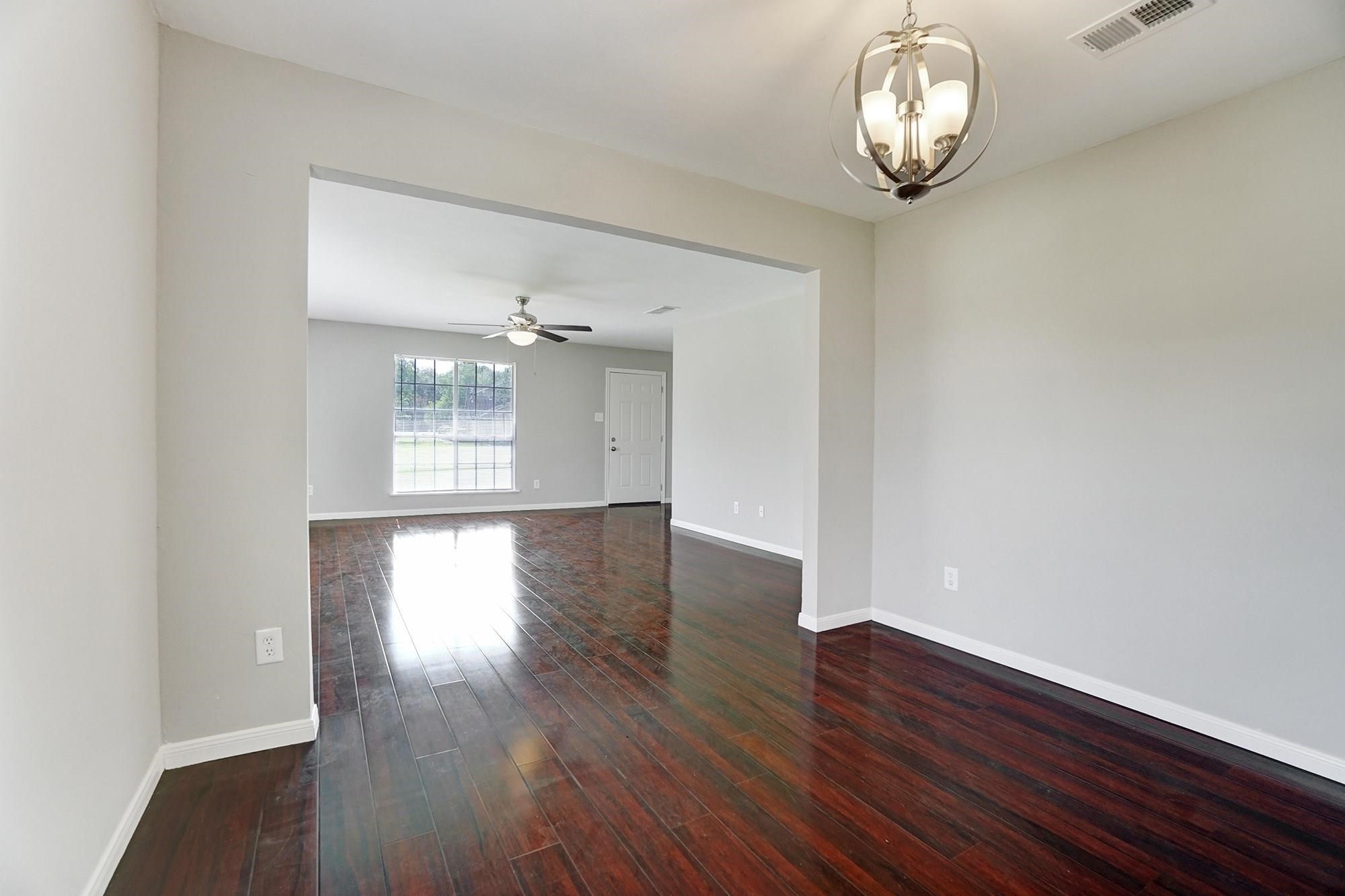 1833 Country Village Boulevard Property Photo 7