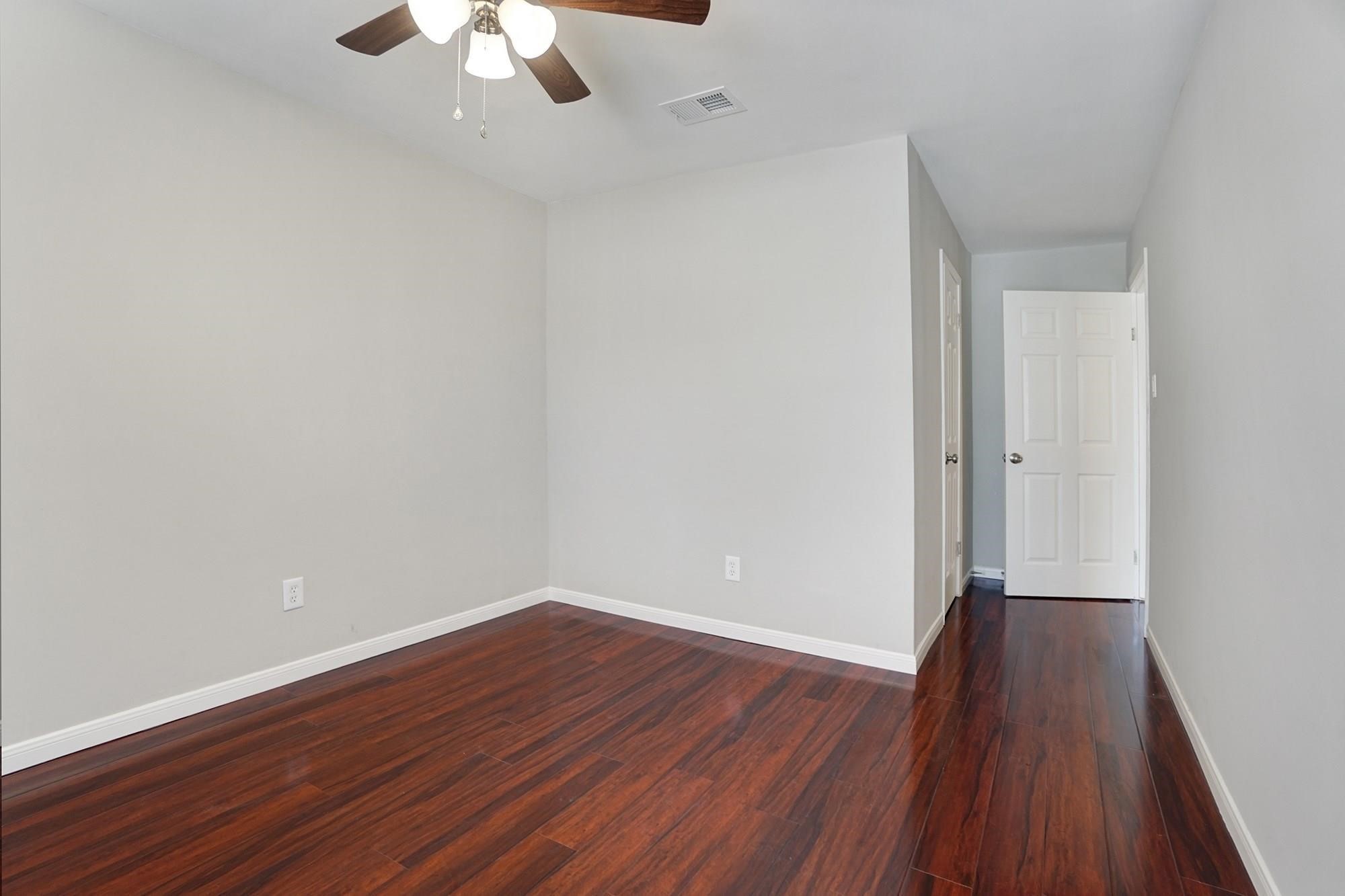 1833 Country Village Boulevard Property Photo 11