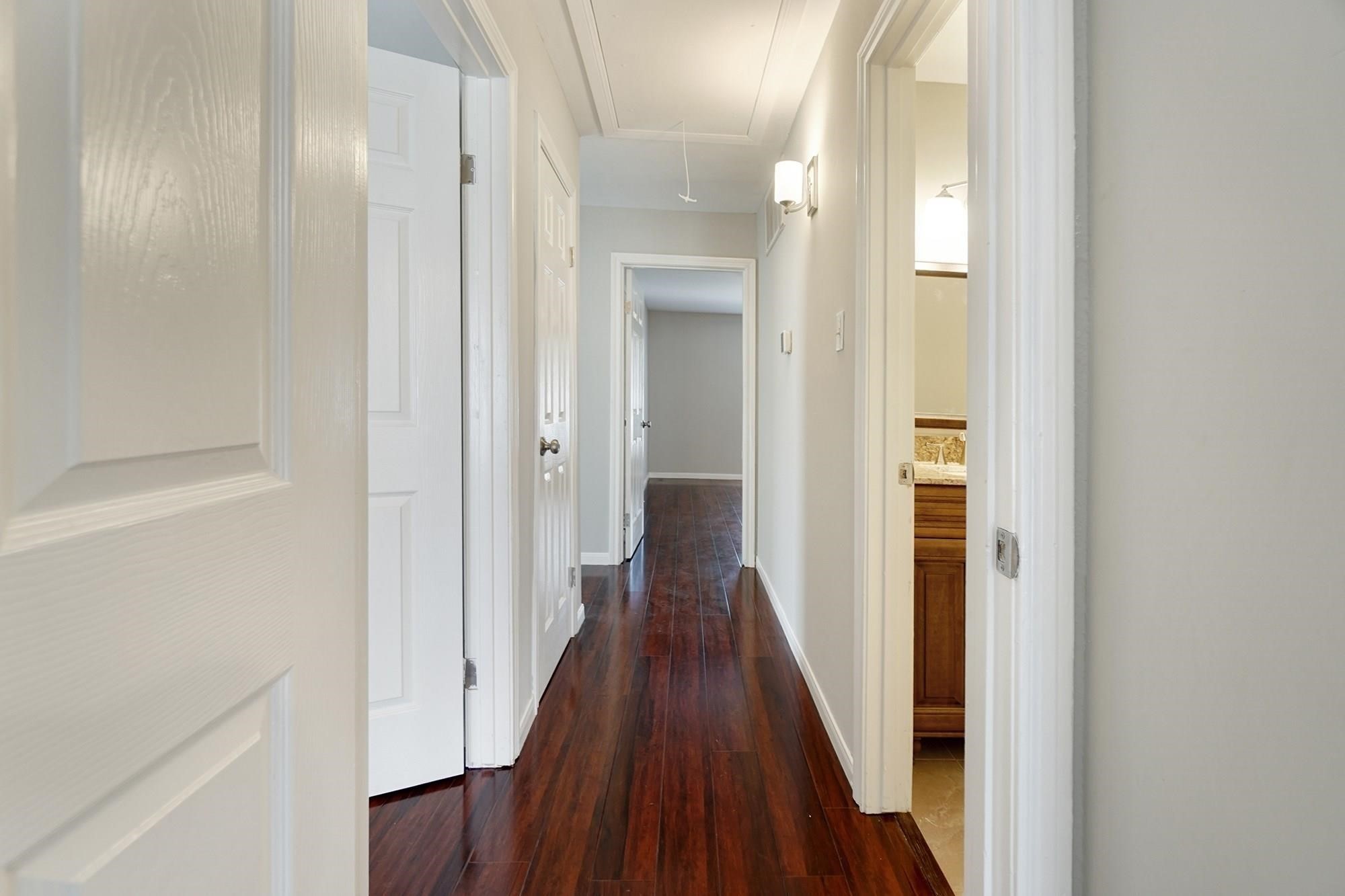 1833 Country Village Boulevard Property Photo 14
