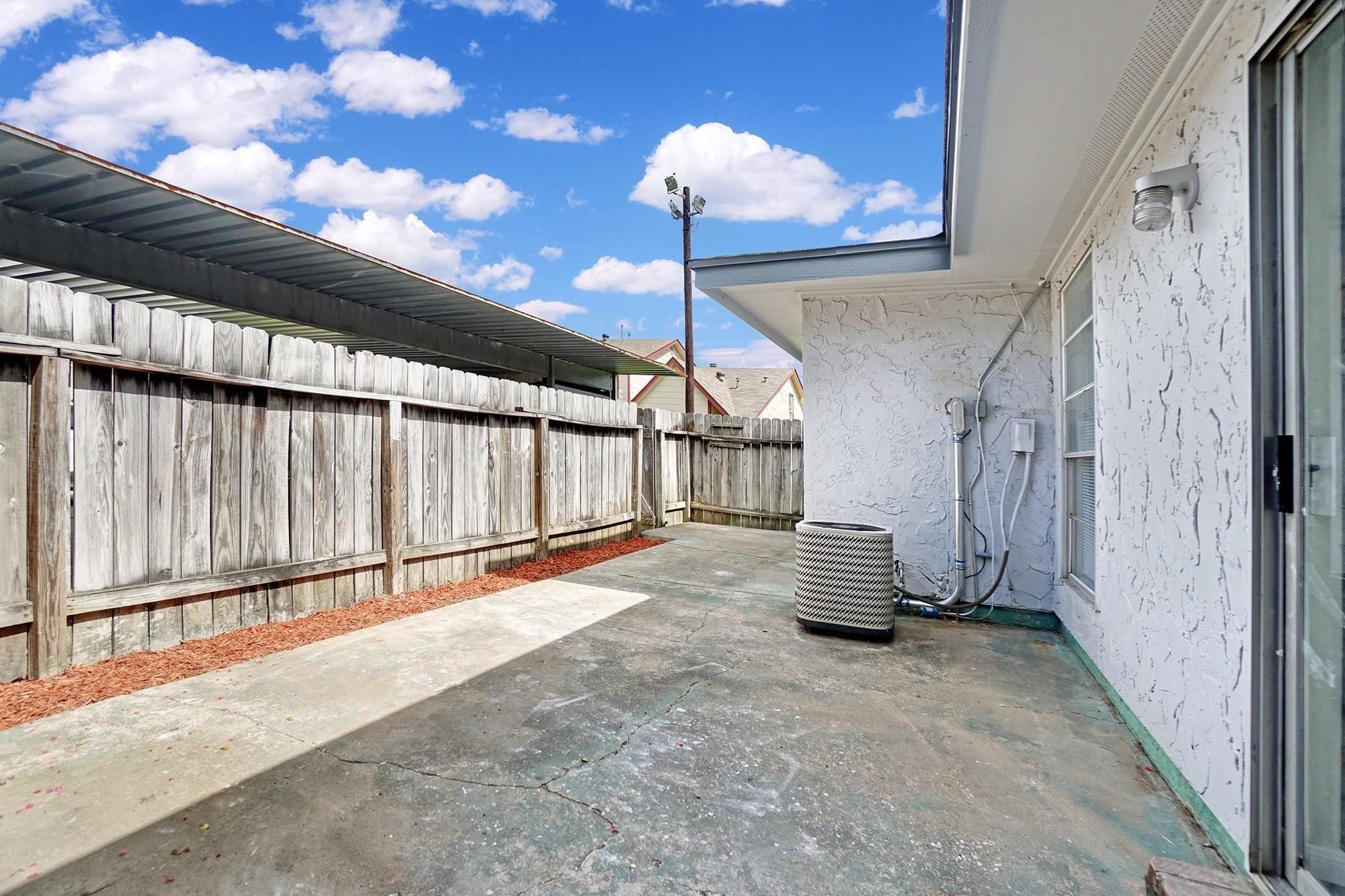 1833 Country Village Boulevard Property Photo 21