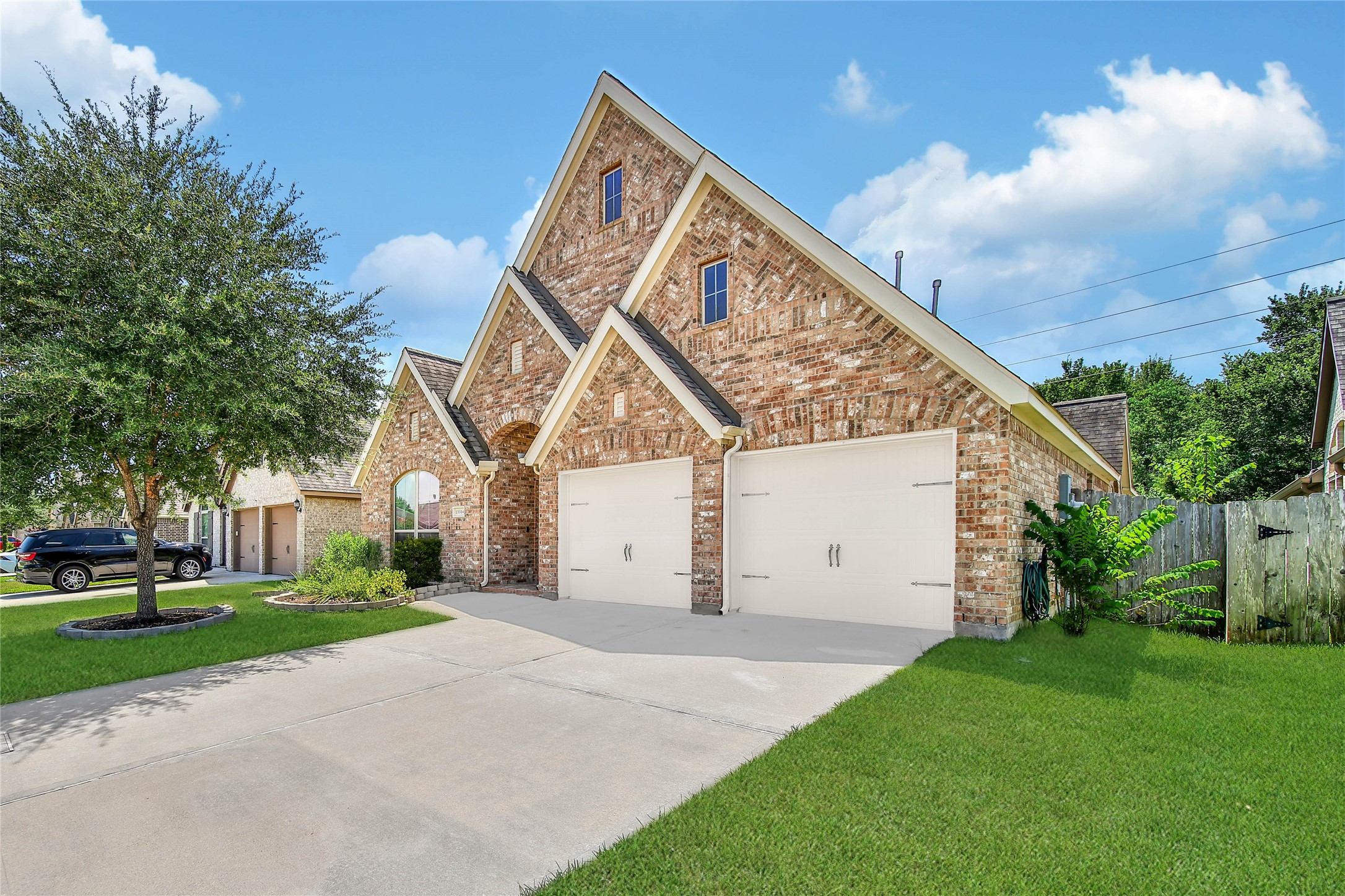 13314 Lazy River Lane Property Photo 2