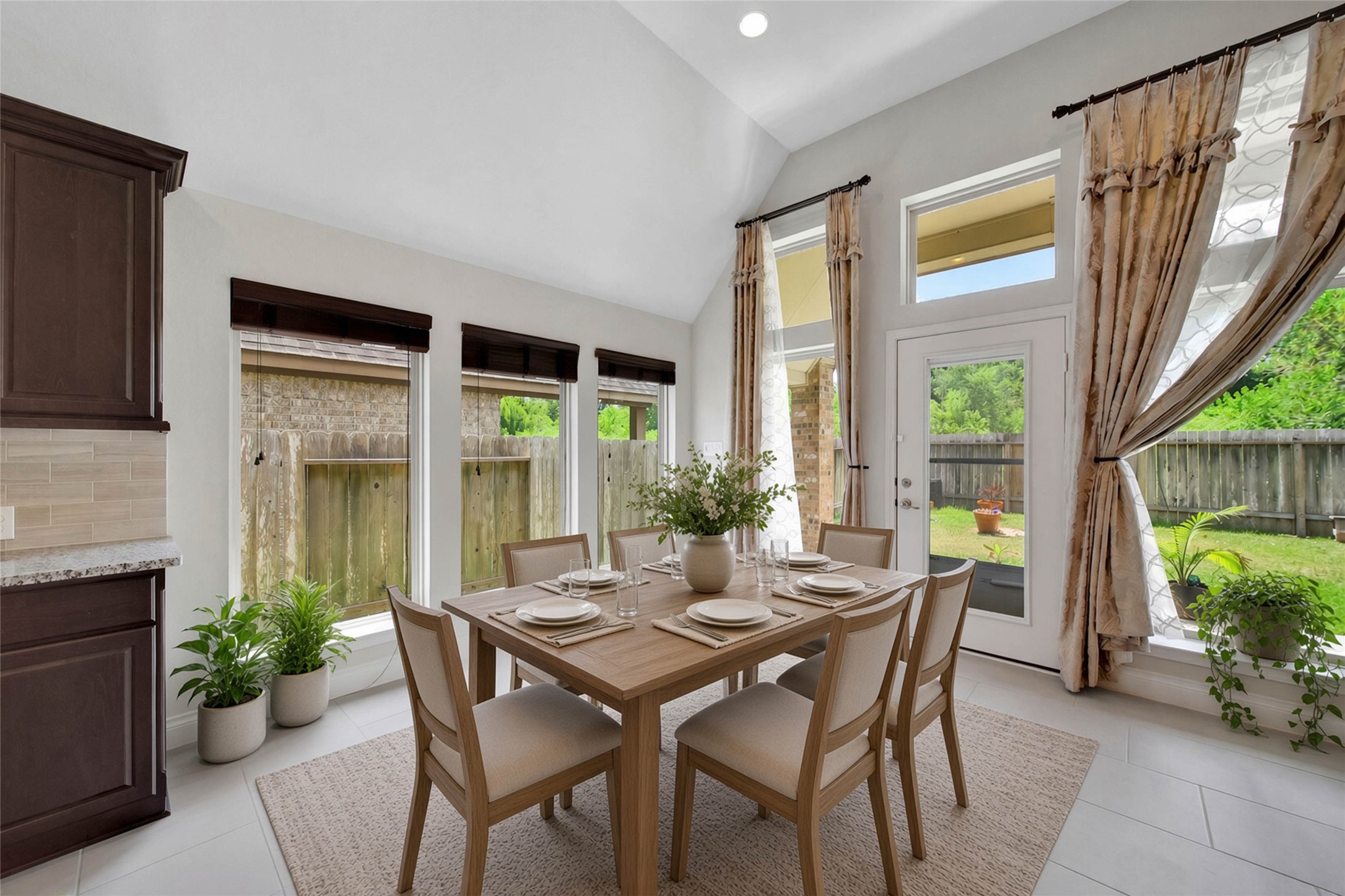 13314 Lazy River Lane Property Photo 8
