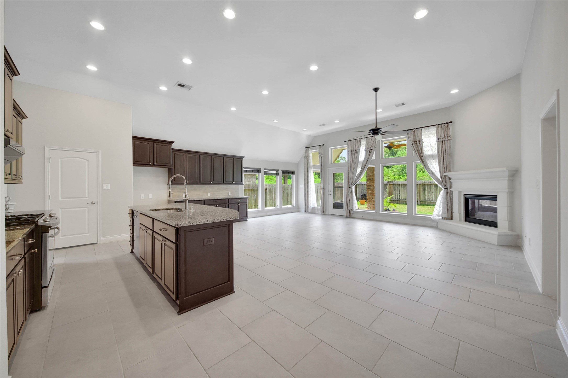 13314 Lazy River Lane Property Photo 15