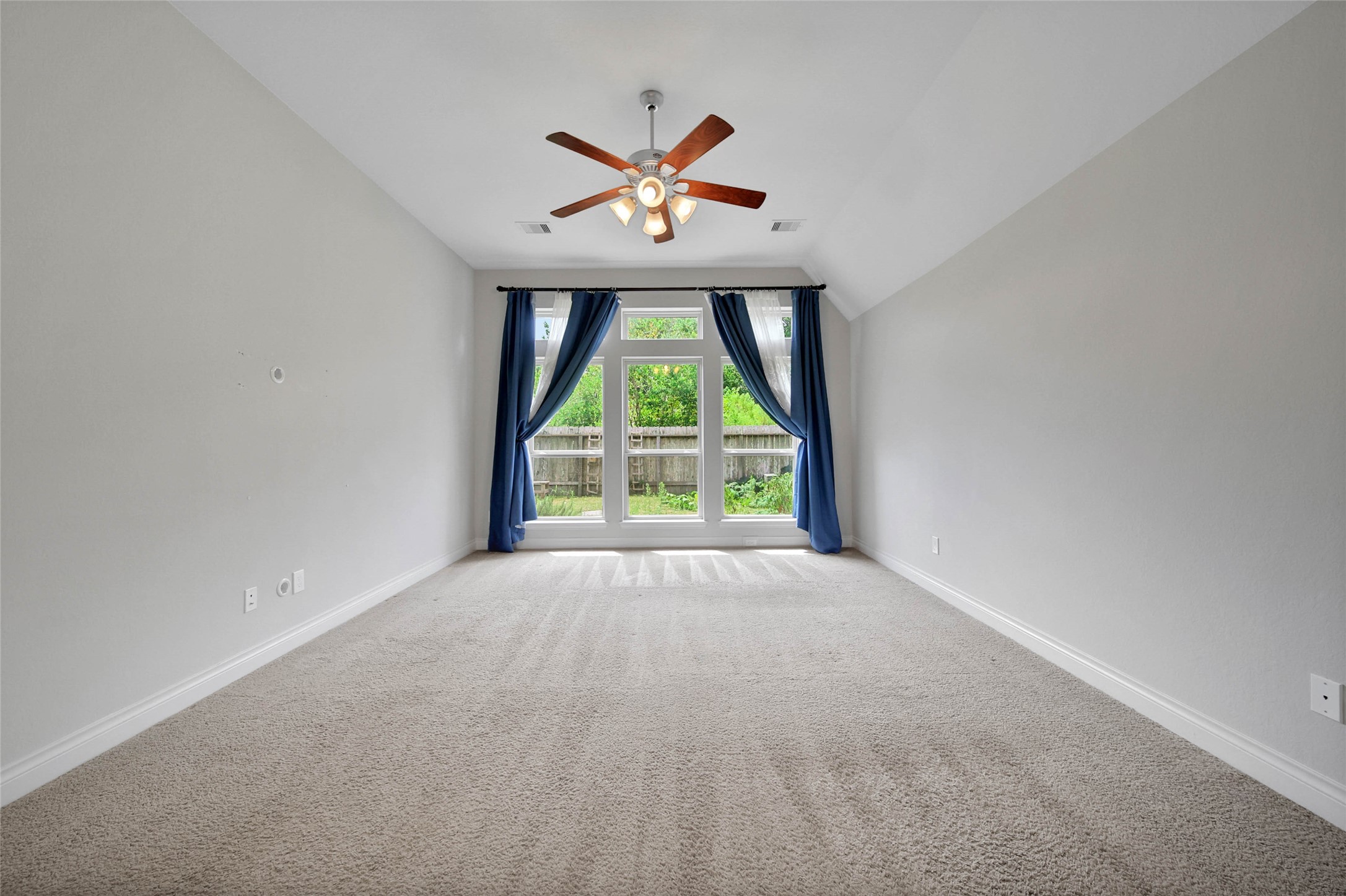 13314 Lazy River Lane Property Photo 18