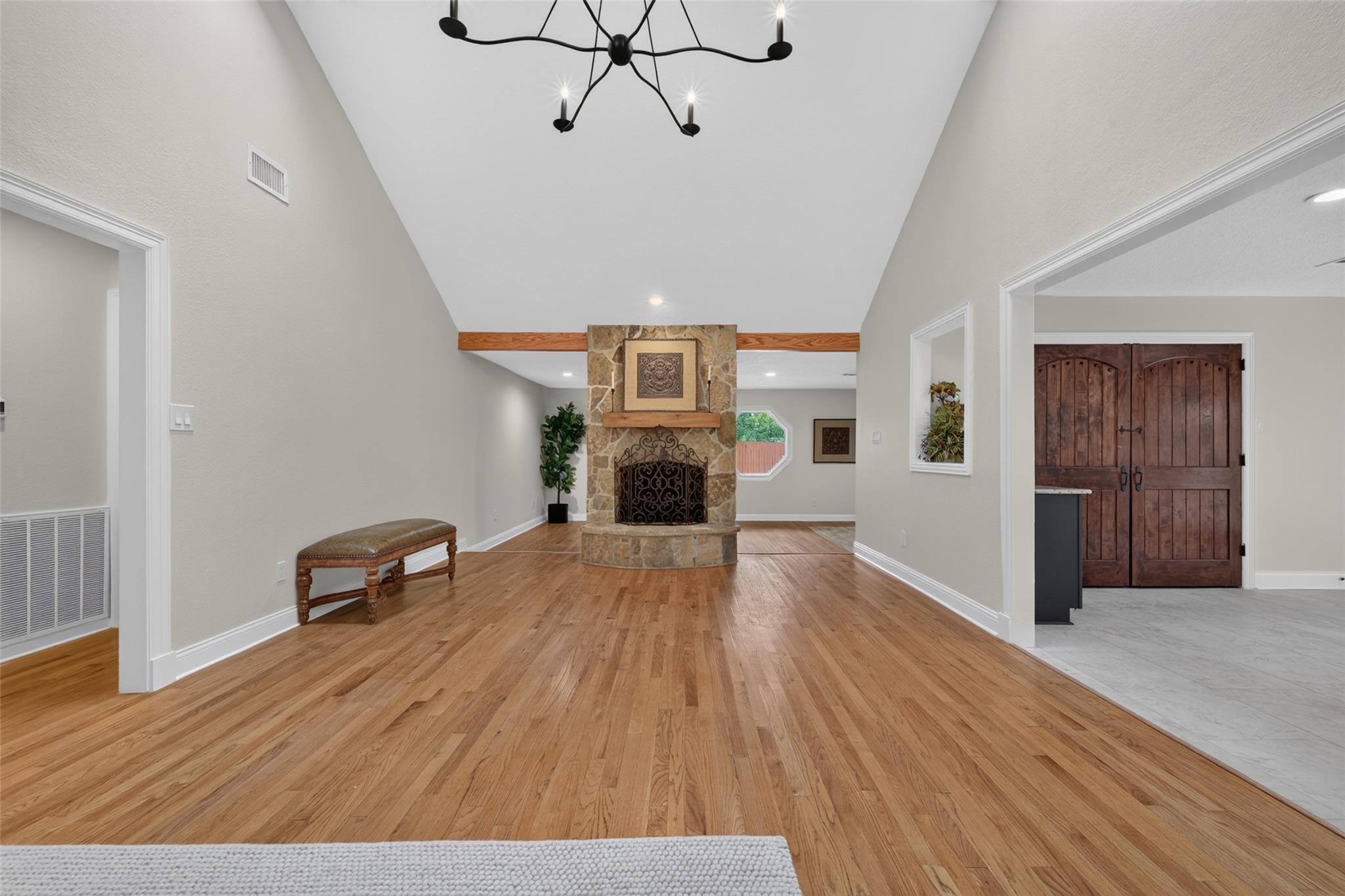 8906 Seber Drive Property Photo 8