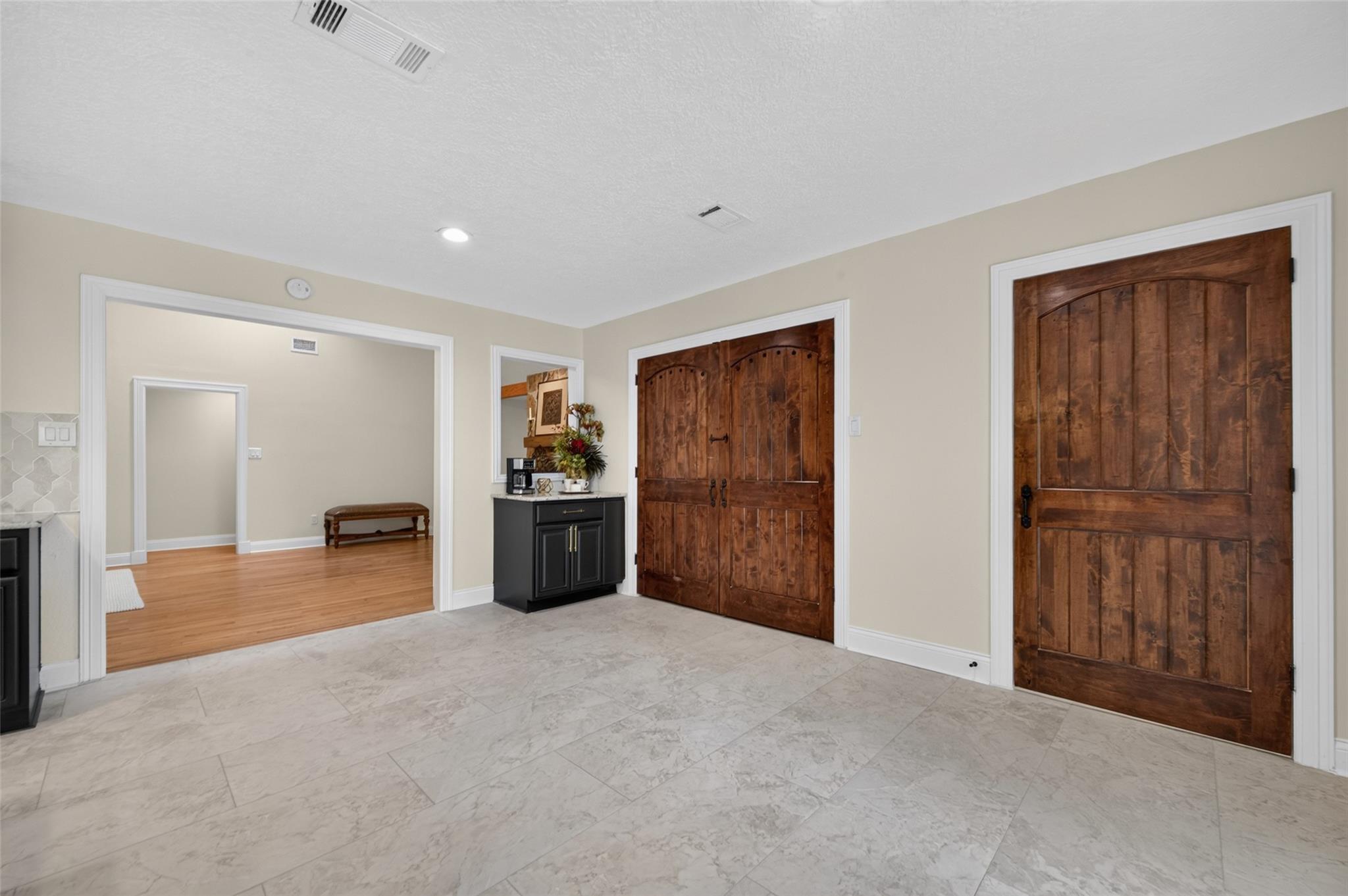 8906 Seber Drive Property Photo 21