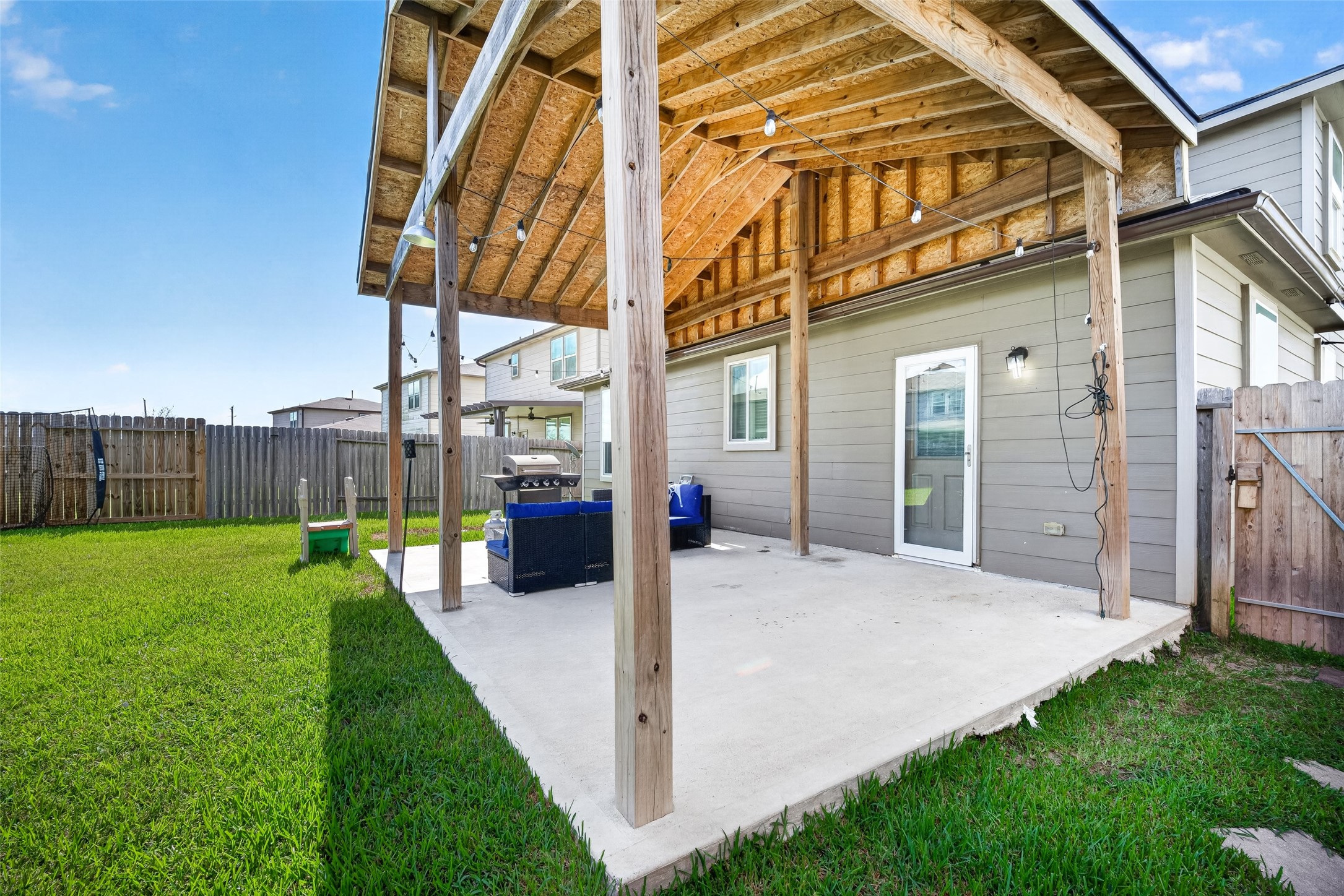 7031 Hobby Wind Ridge Drive Property Photo 42