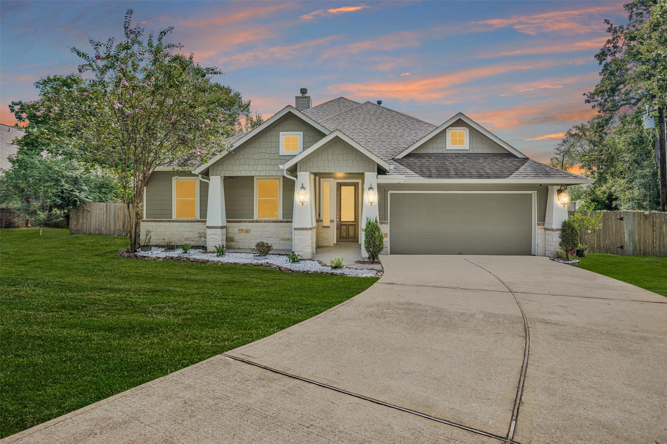 25075 Shady Oak Drive Property Photo 1