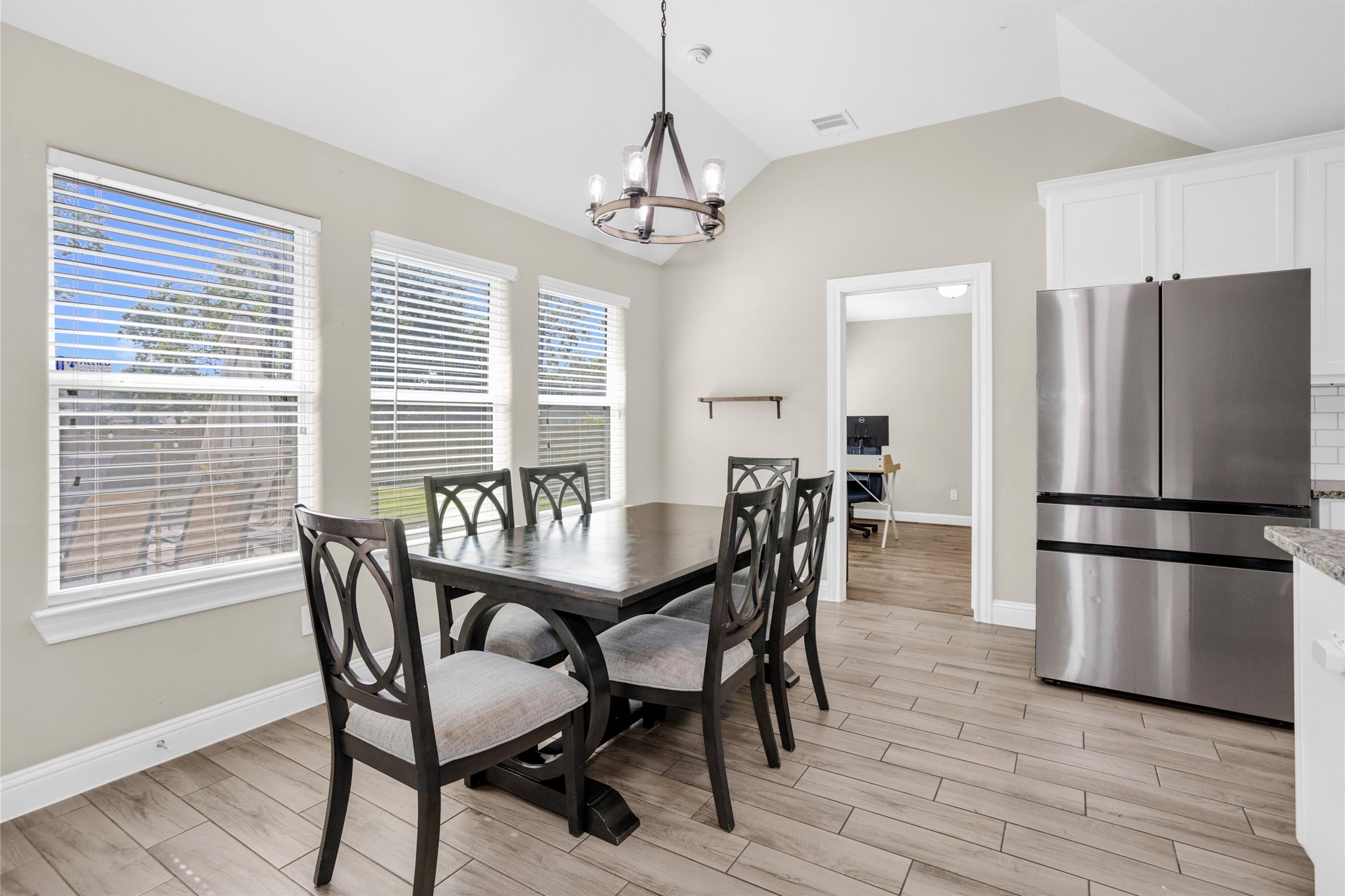 25075 Shady Oak Drive Property Photo 15