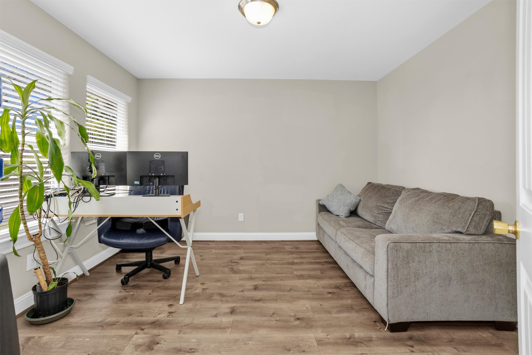 25075 Shady Oak Drive Property Photo 17