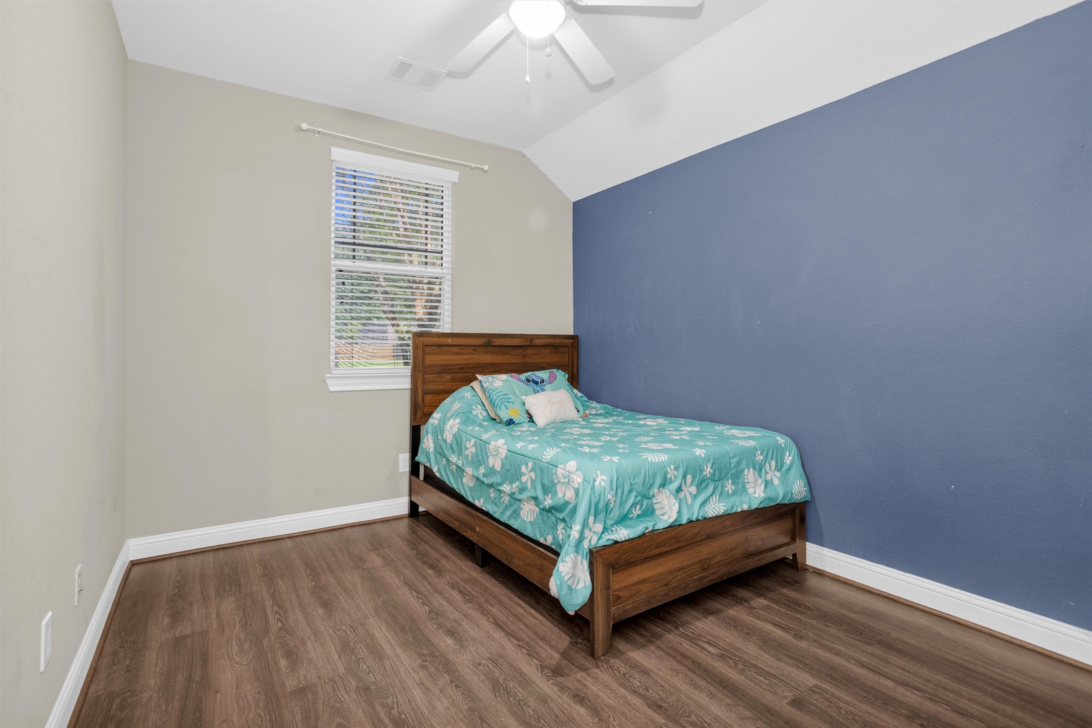 25075 Shady Oak Drive Property Photo 26