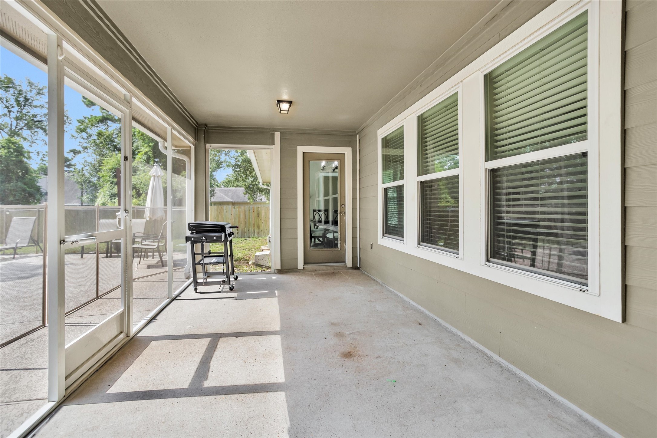 25075 Shady Oak Drive Property Photo 34