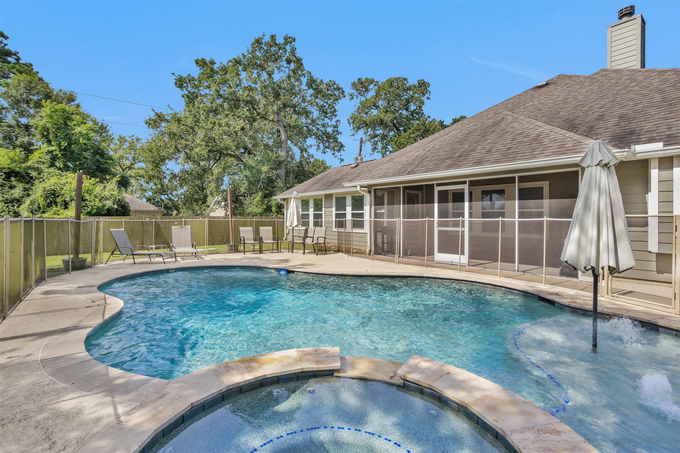 25075 Shady Oak Drive Property Photo 36