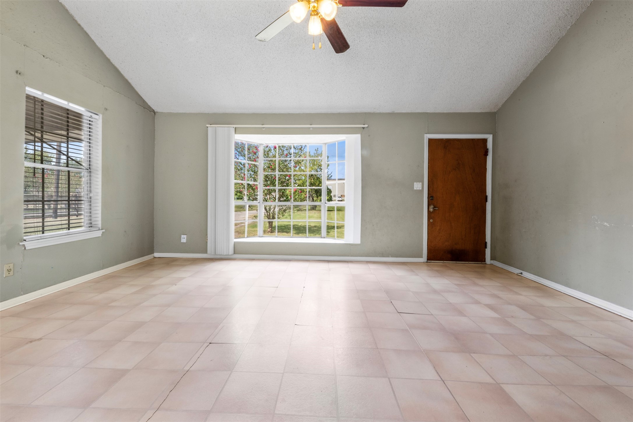 1849 Garden Road Property Photo 7