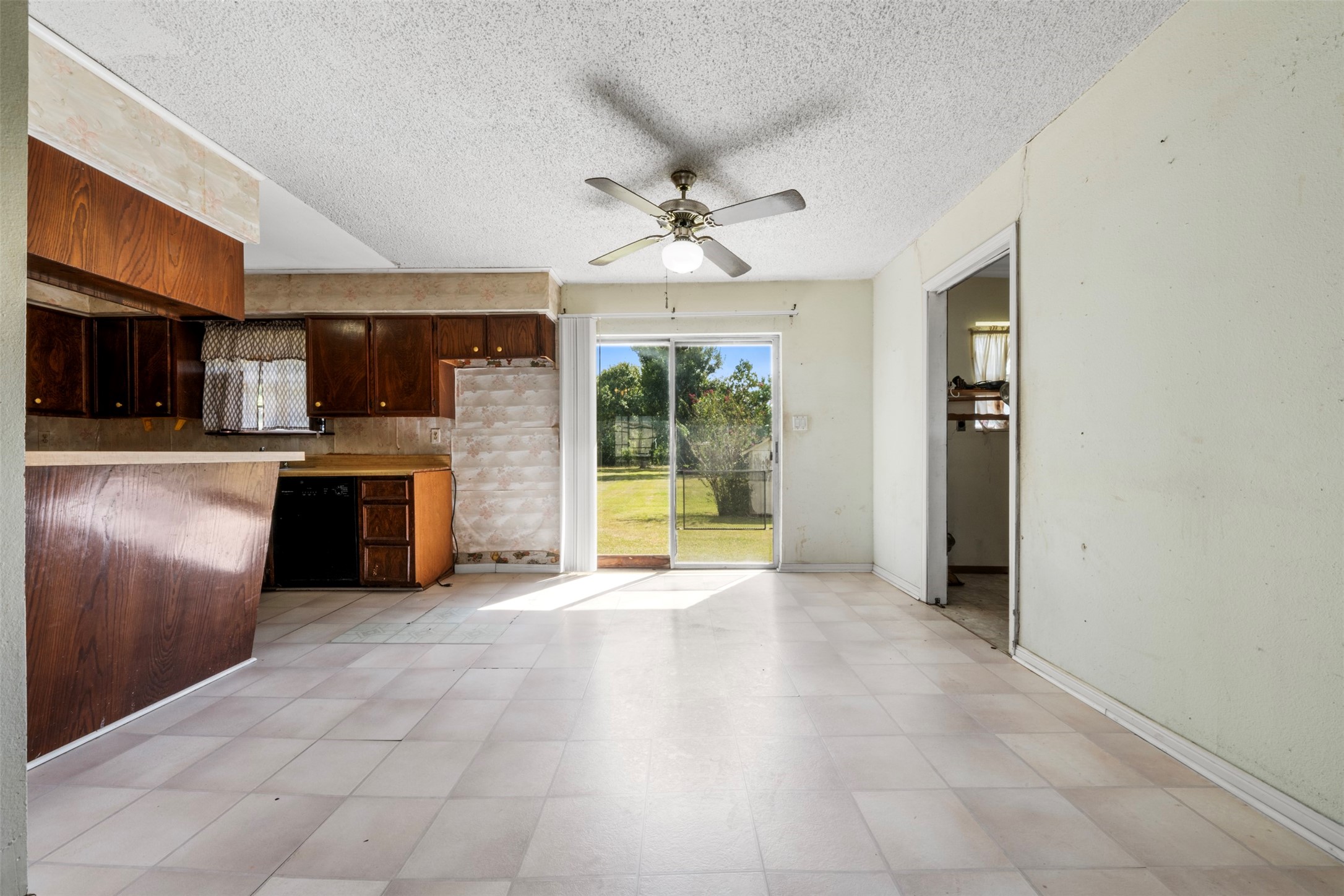 1849 Garden Road Property Photo 12