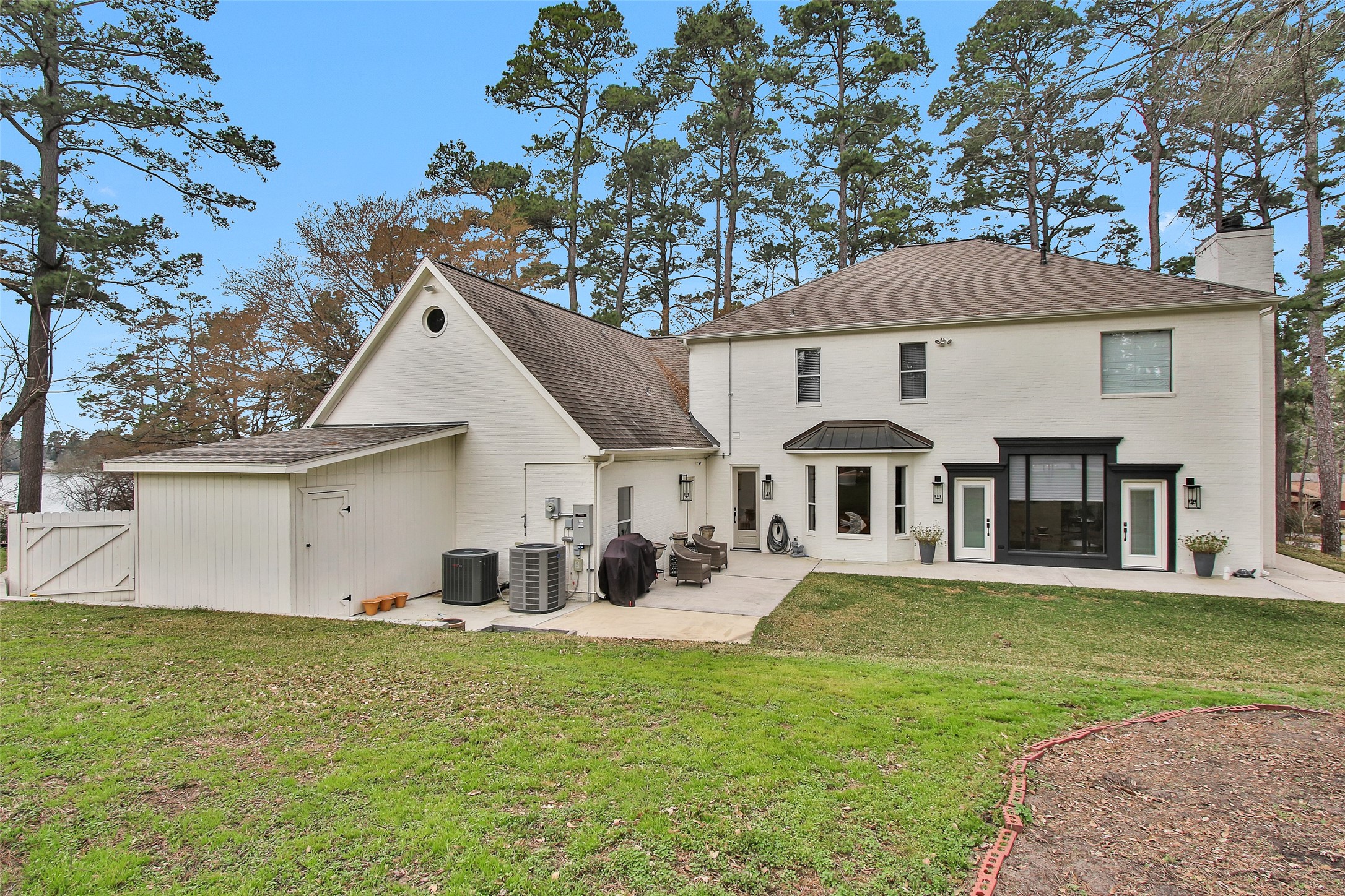15724 Lakeway Drive Property Photo 41