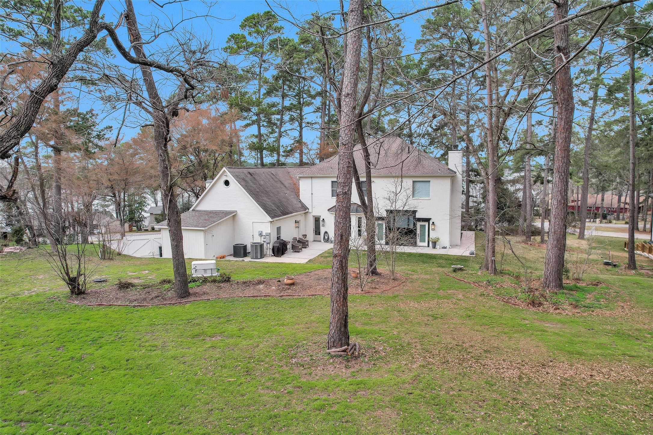 15724 Lakeway Drive Property Photo 42