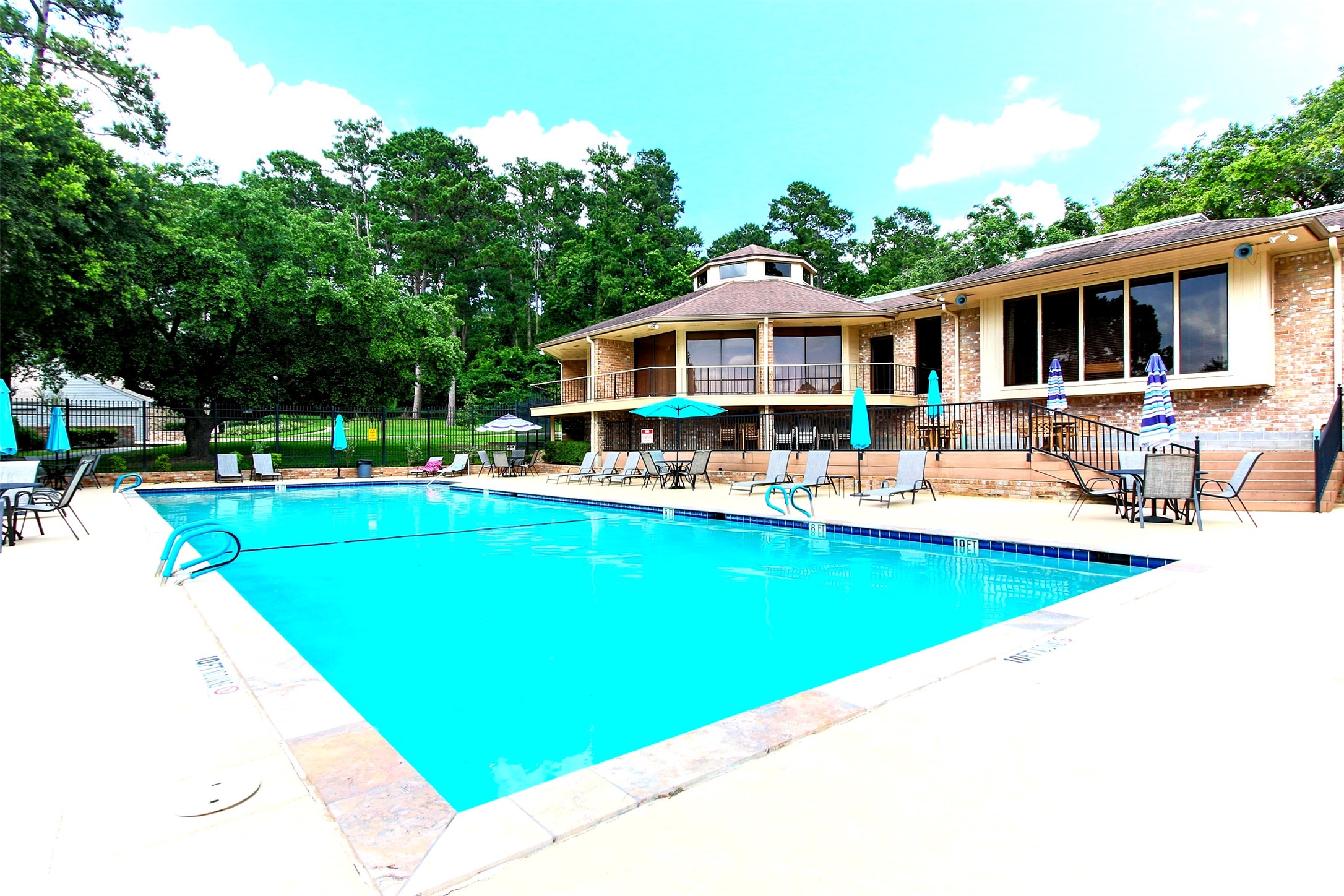15724 Lakeway Drive Property Photo 46