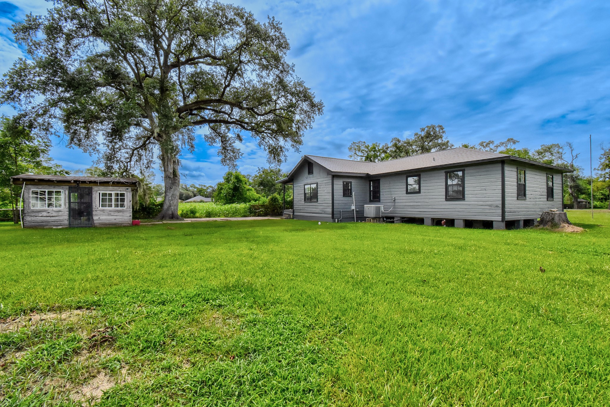 6615 Live Oak Drive Property Photo 6