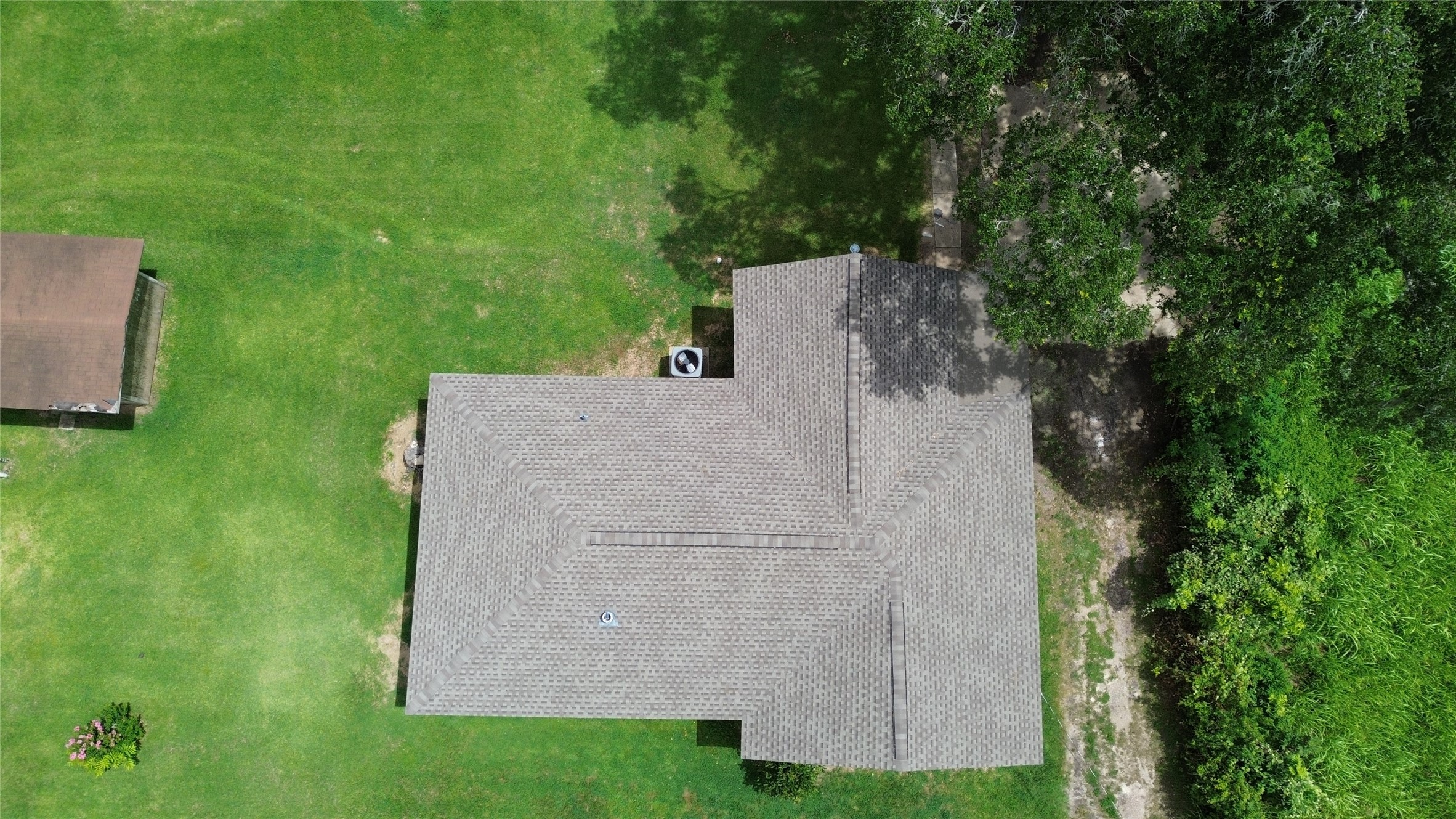 6615 Live Oak Drive Property Photo 7