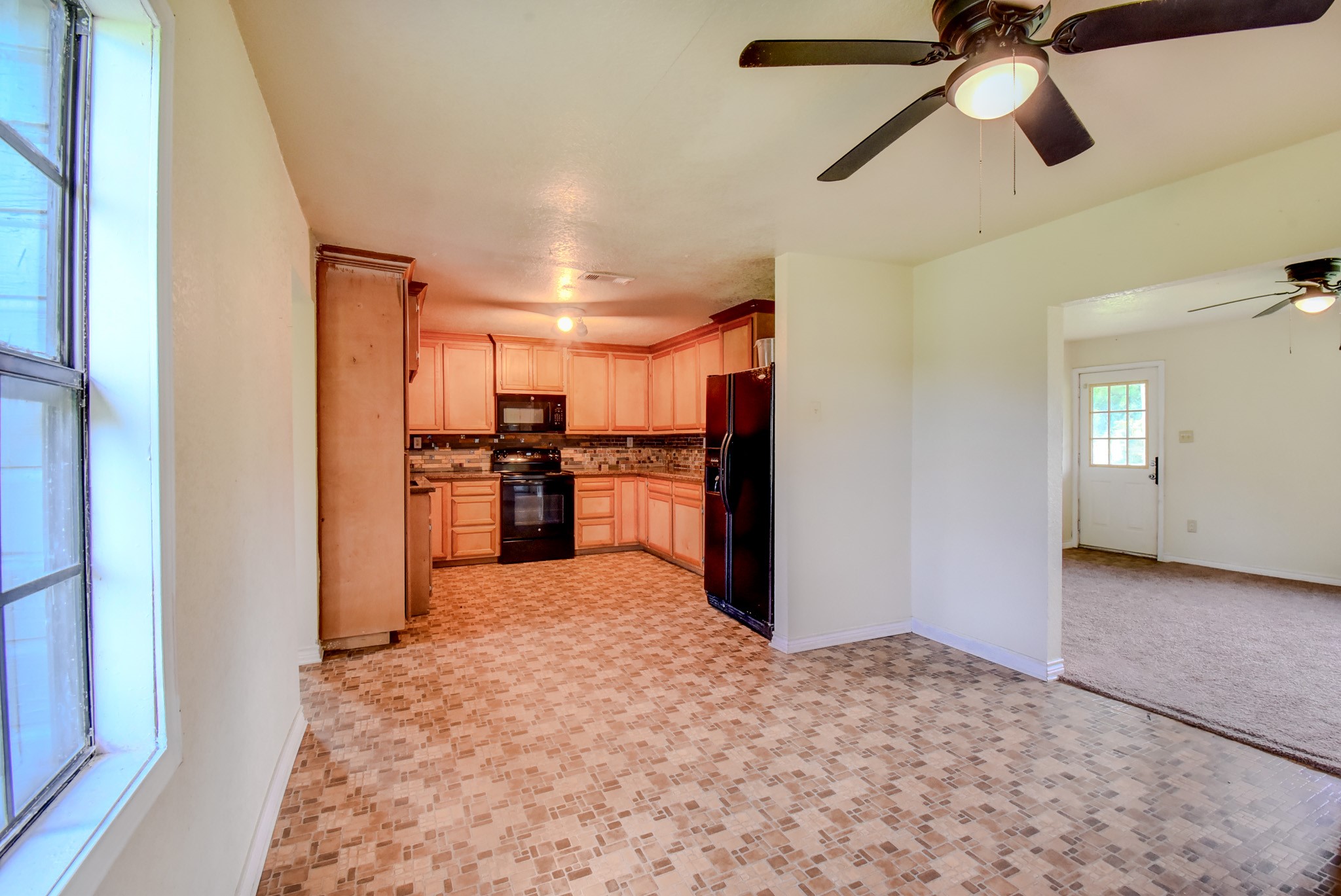 6615 Live Oak Drive Property Photo 11
