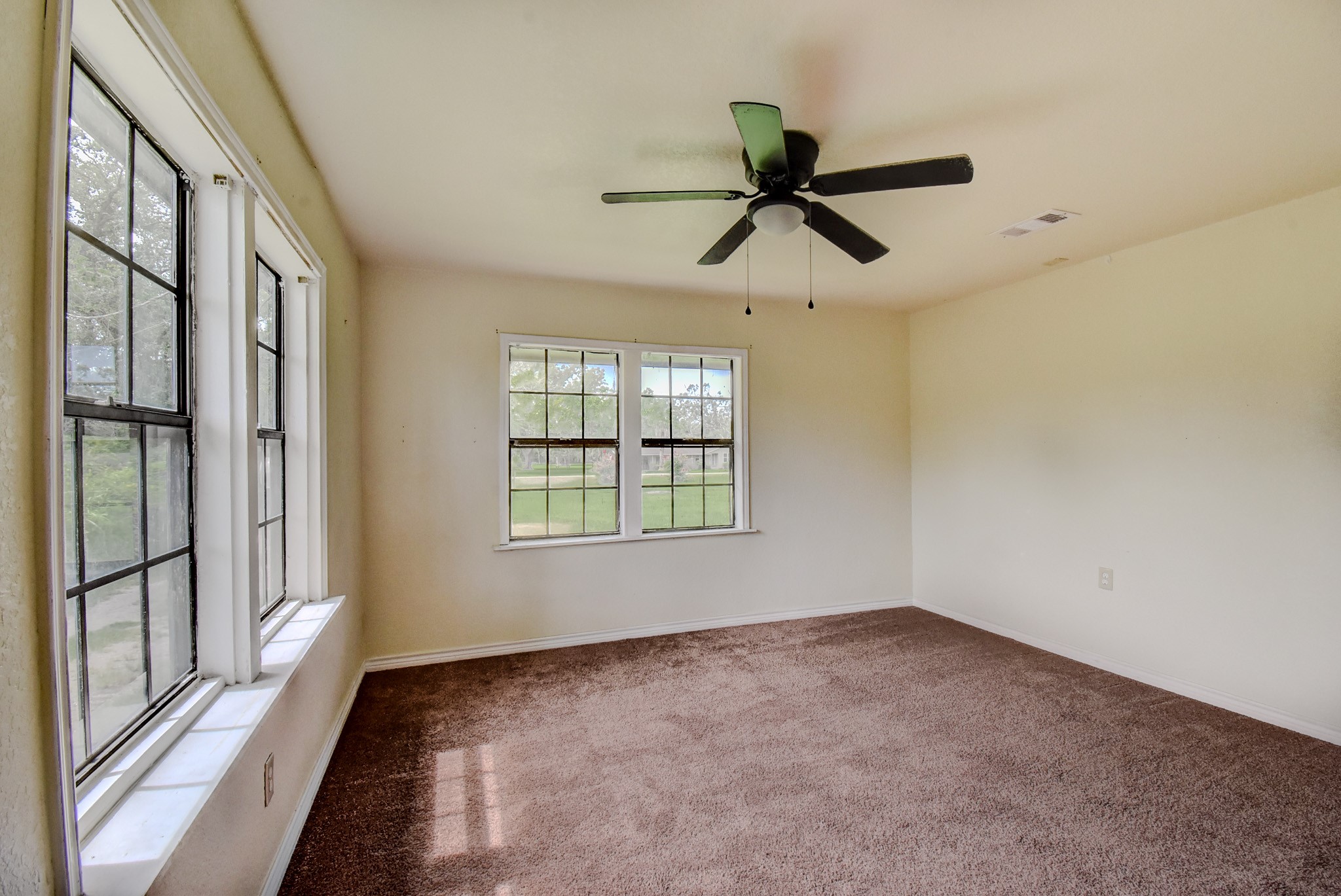 6615 Live Oak Drive Property Photo 19