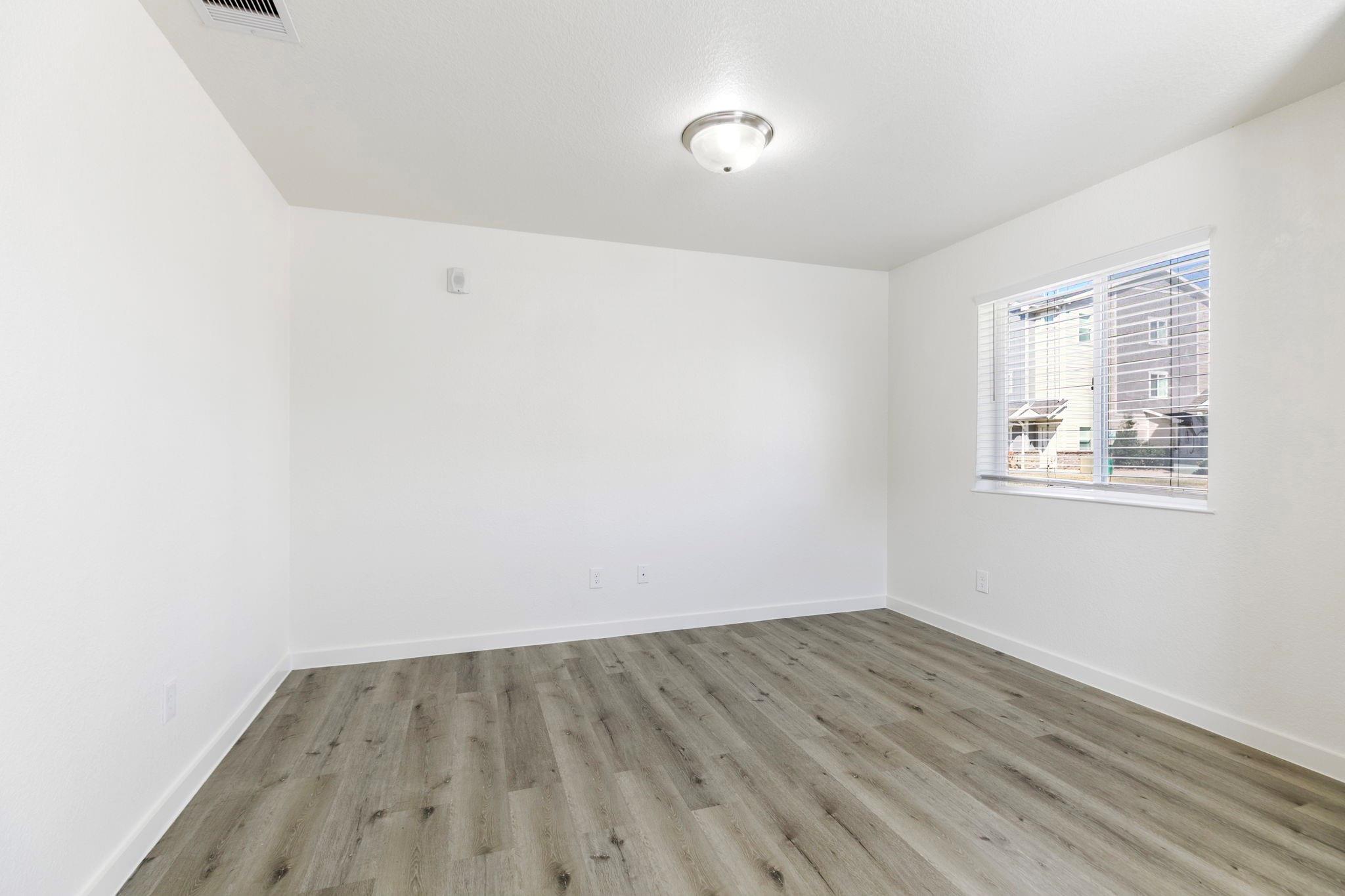 21155 Gosling Road 11c Property Photo 6
