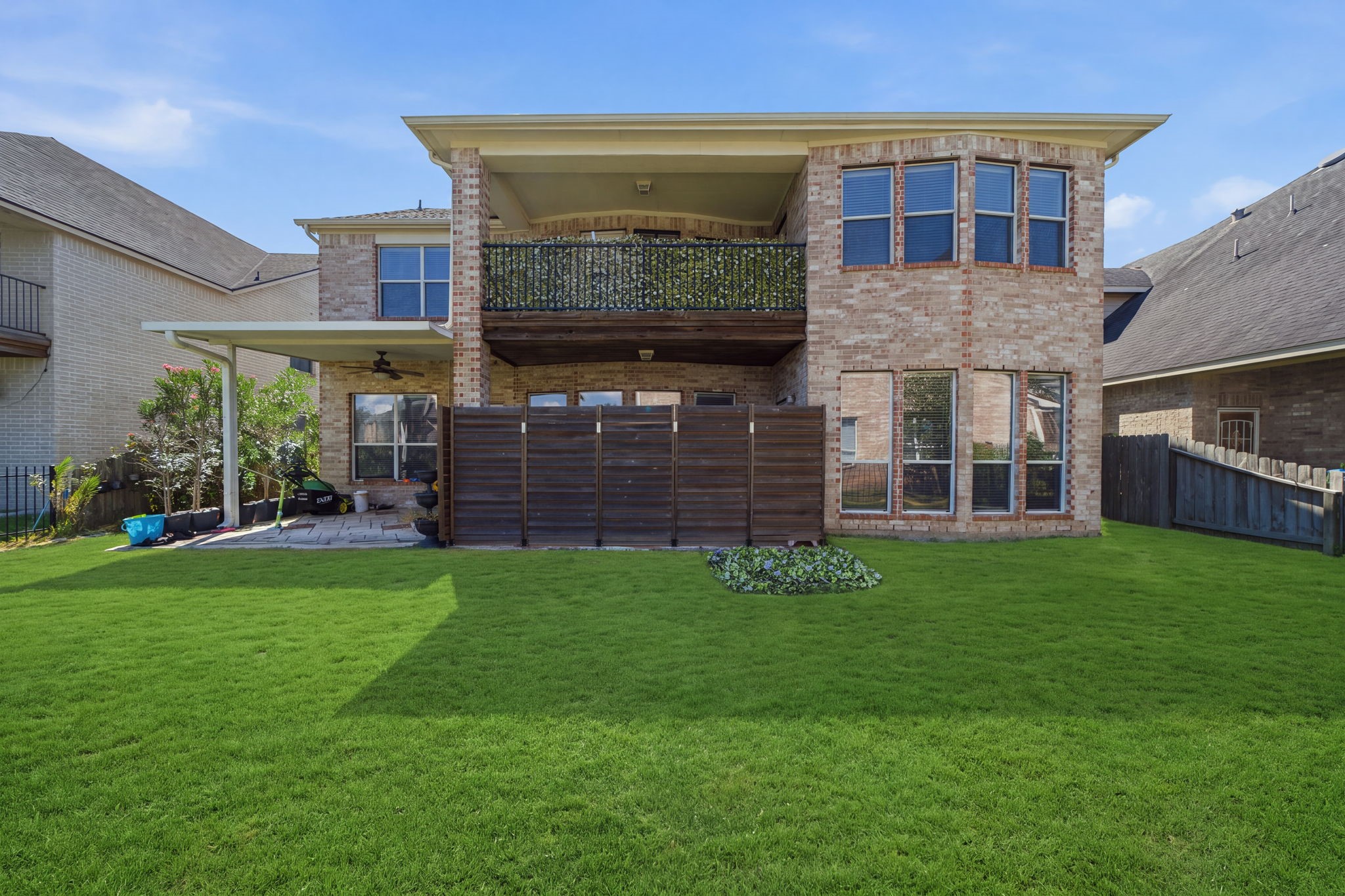14207 Hawkesbury Court Property Photo 33