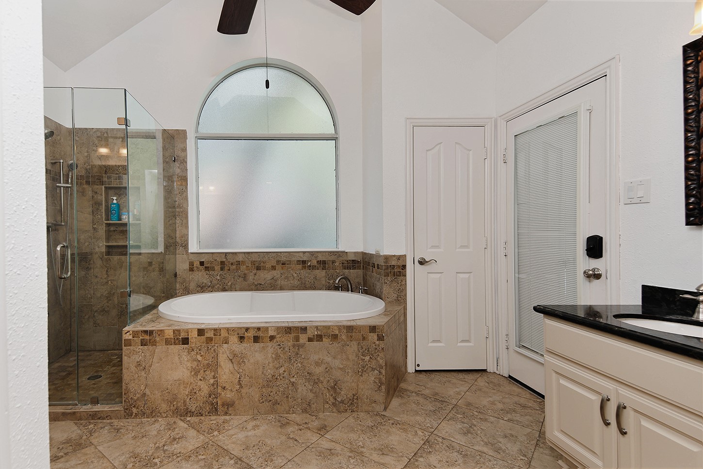 27 Bluff Creek Place Property Photo 13