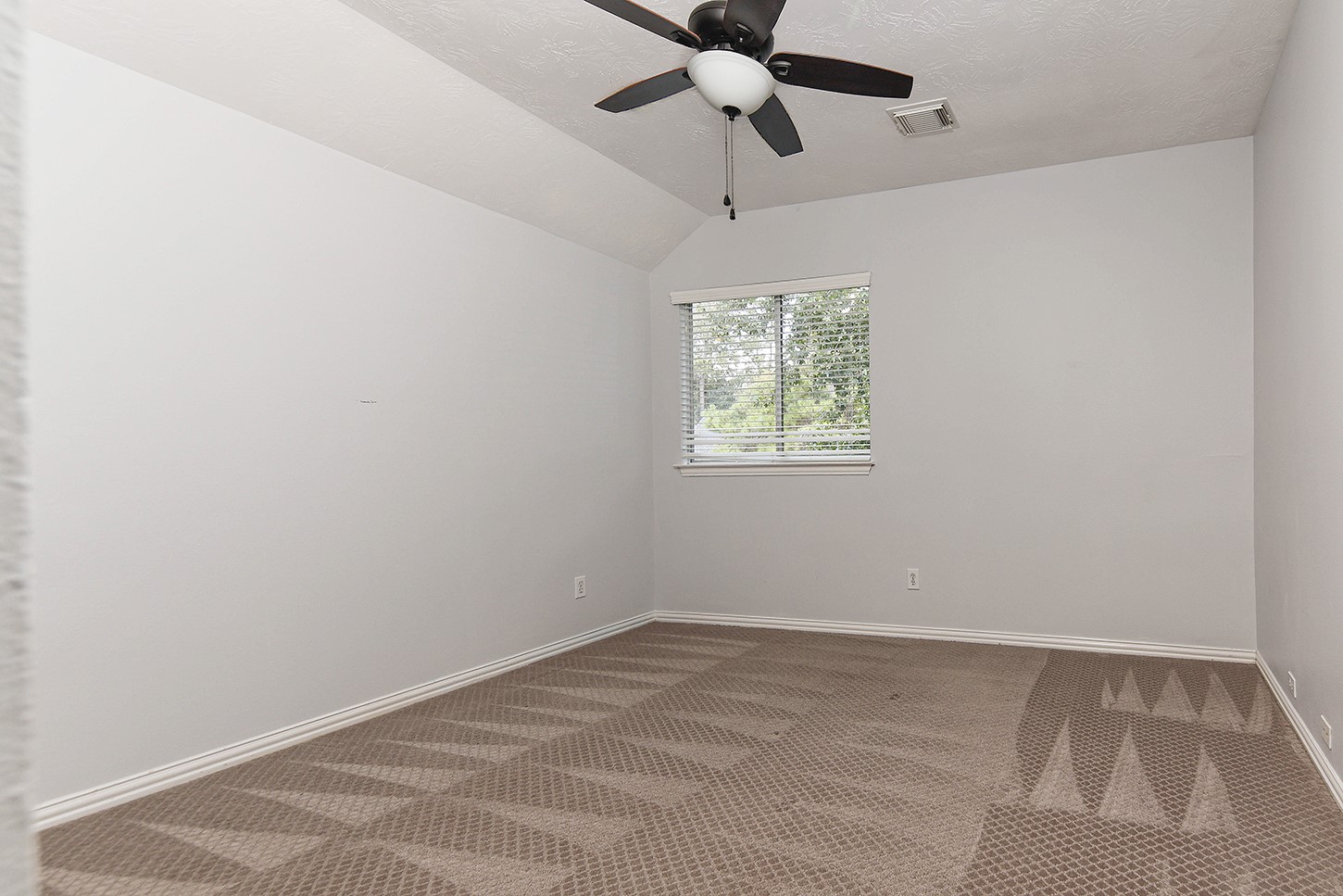 27 Bluff Creek Place Property Photo 21