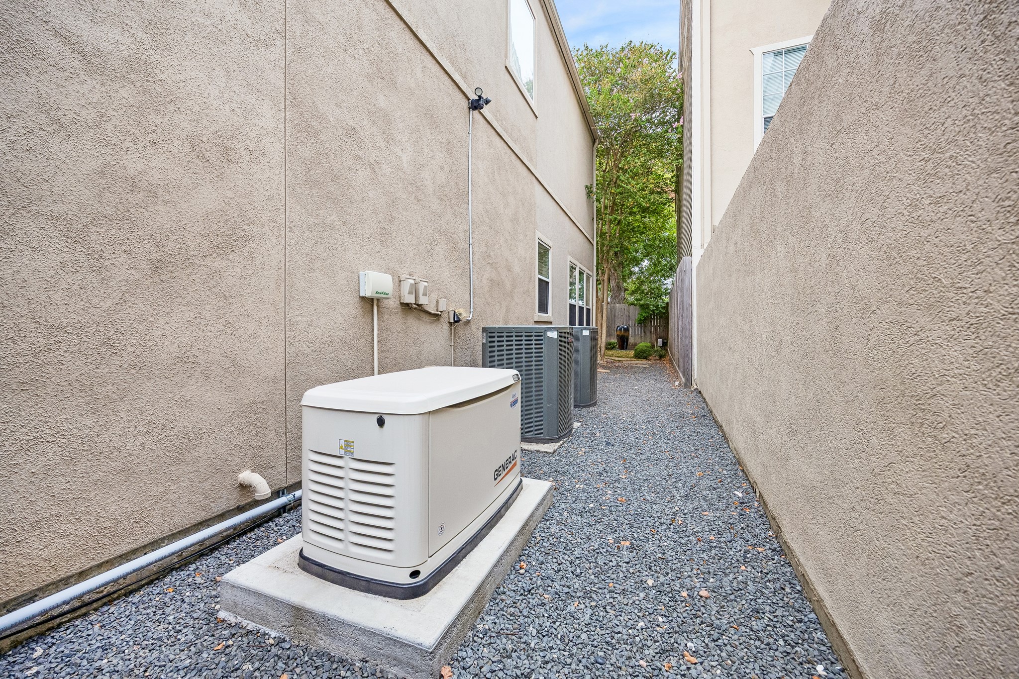 2214 Driscoll Street Property Photo 29