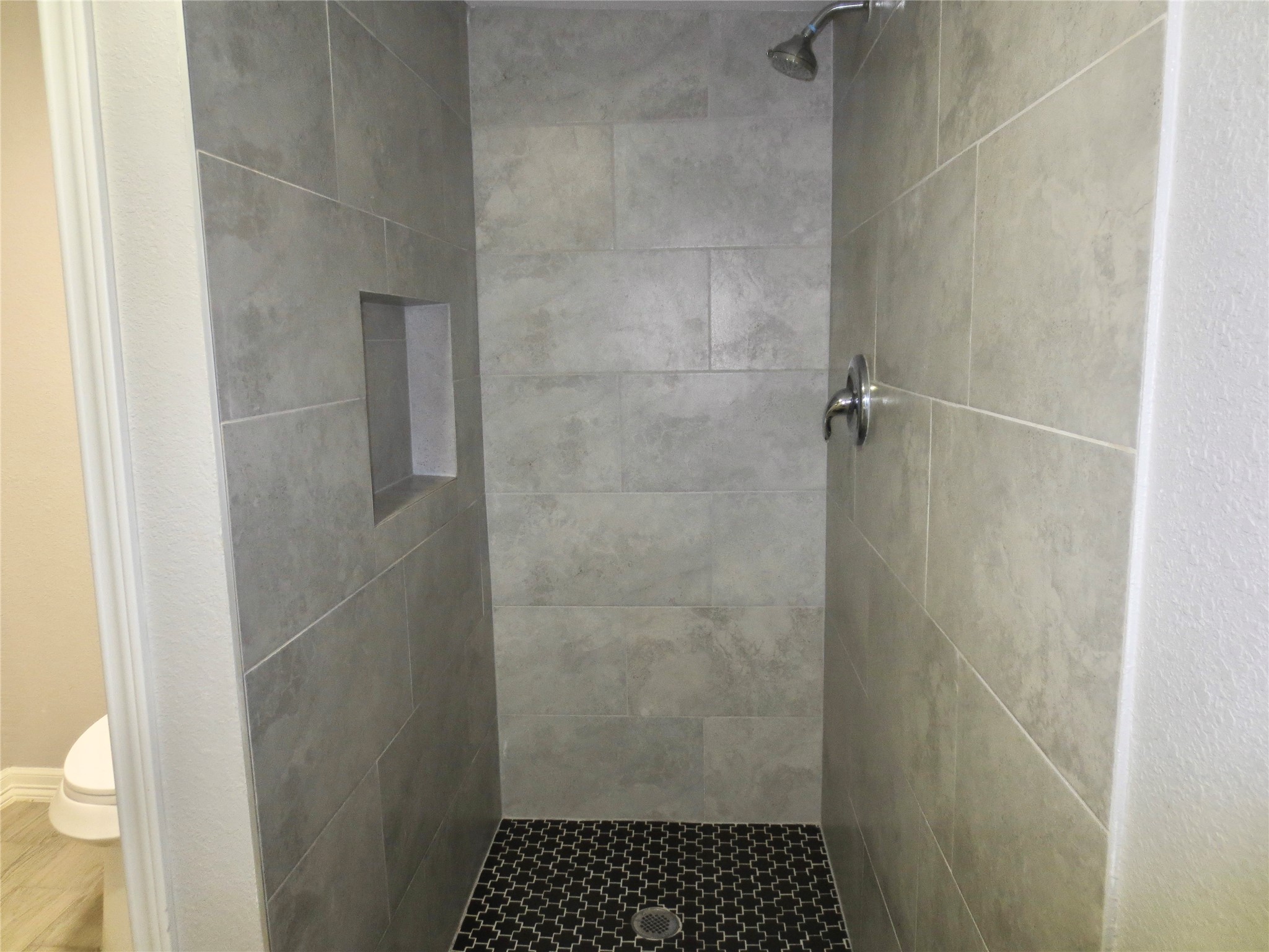 2204 Parker Road A Property Photo 6