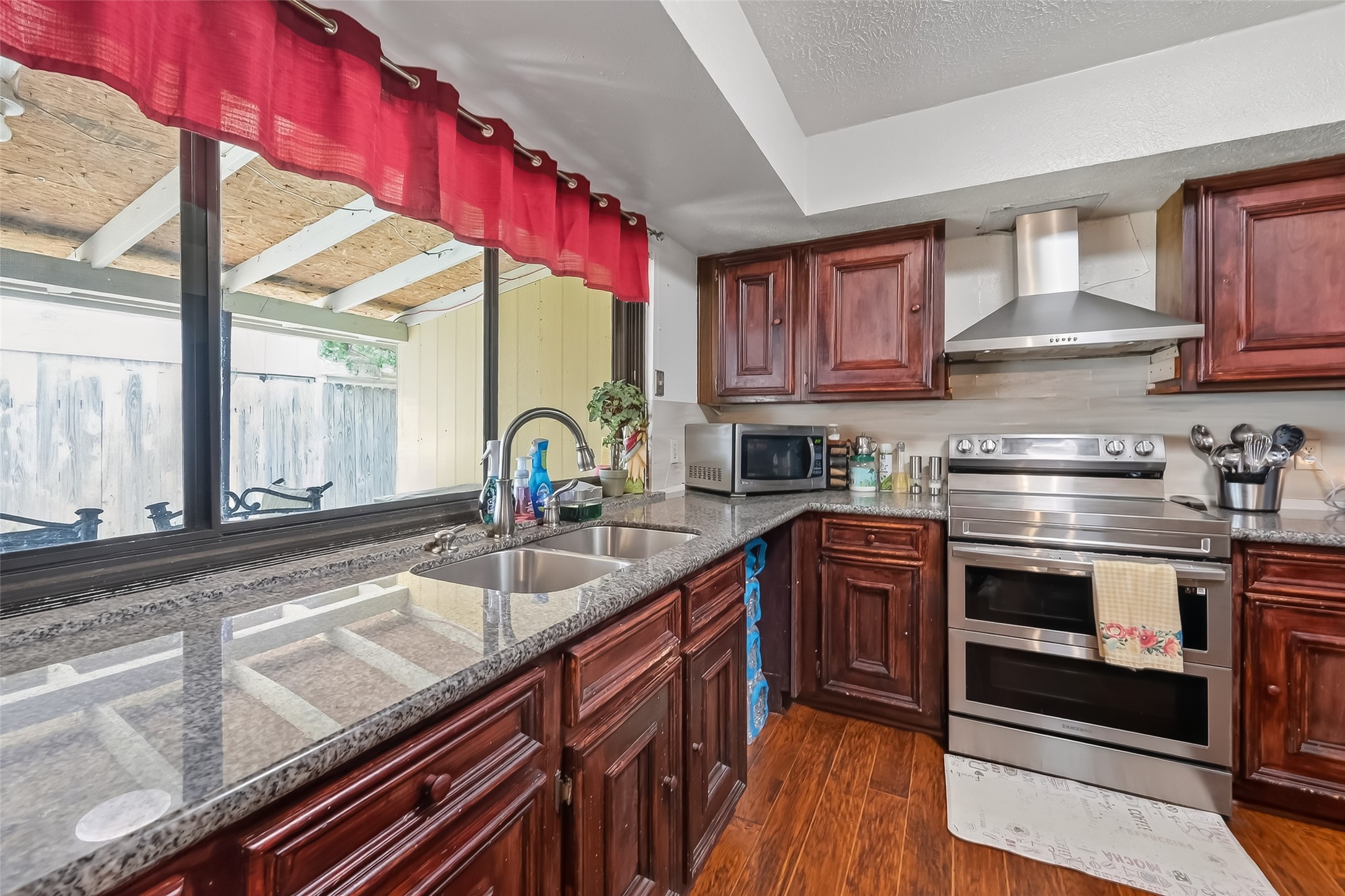 3914 Coltwood Drive Property Photo 15