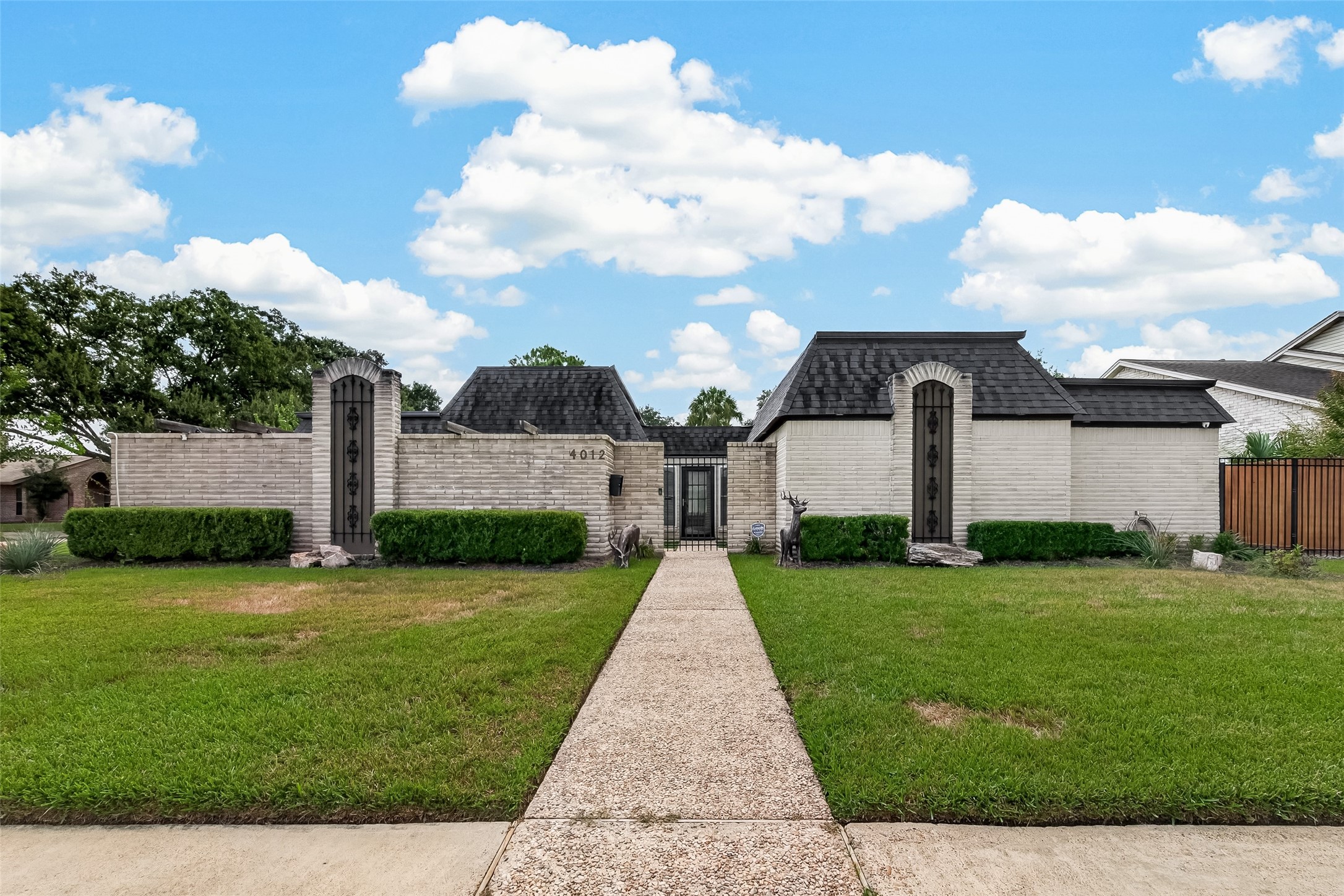 4012 Chile Drive Property Photo 1