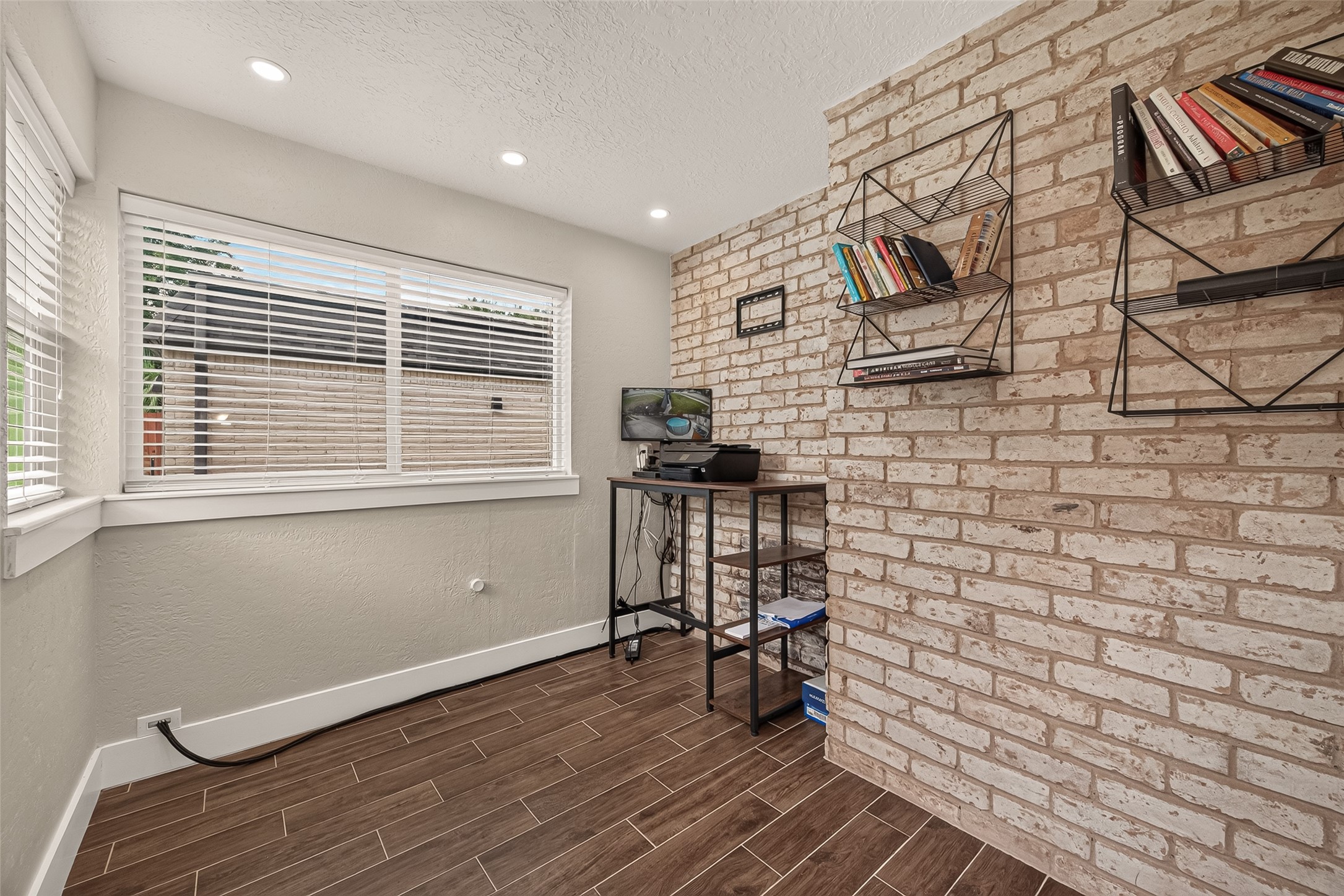 4012 Chile Drive Property Photo 24