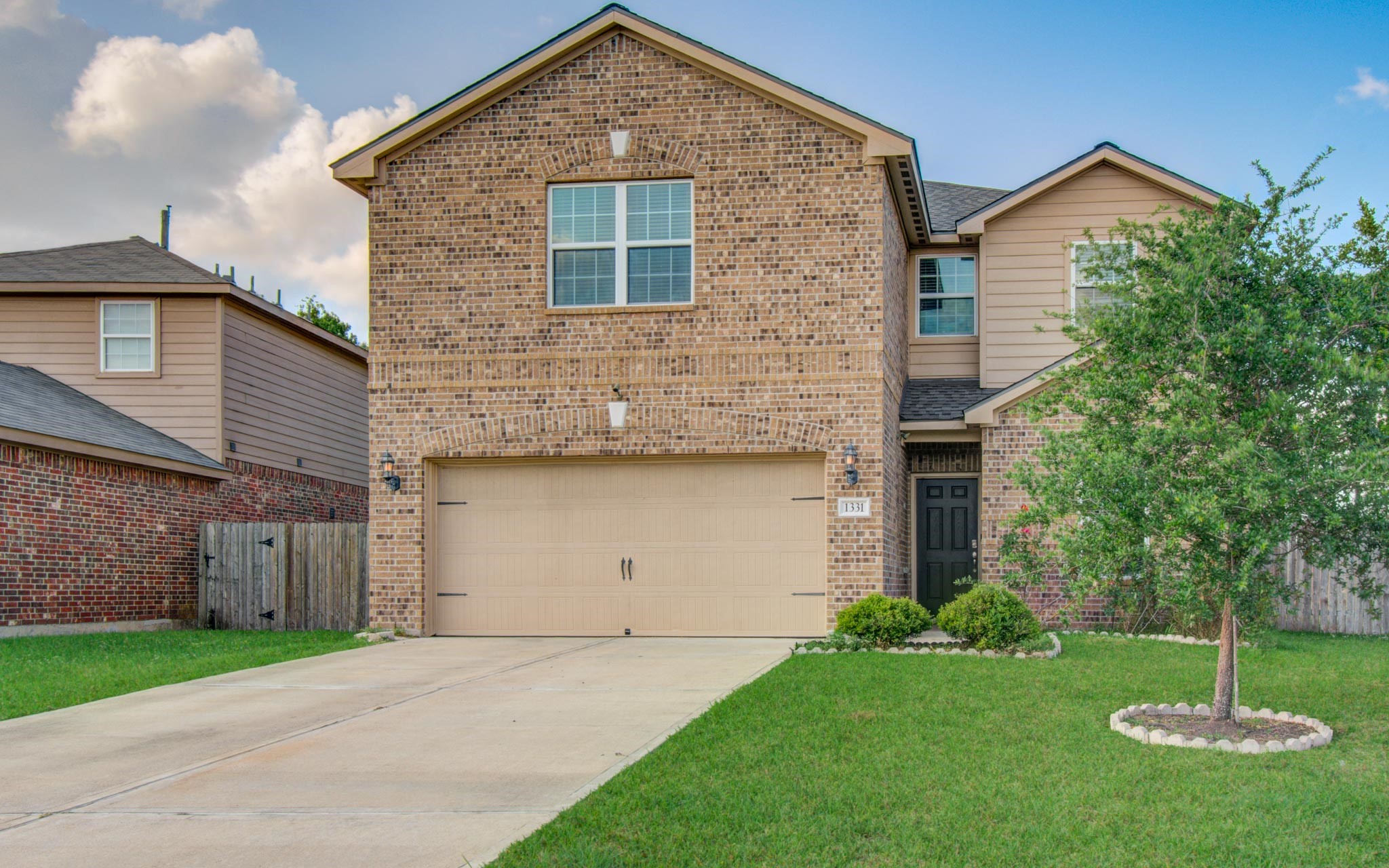 1331 Diamond Drape Drive Property Photo