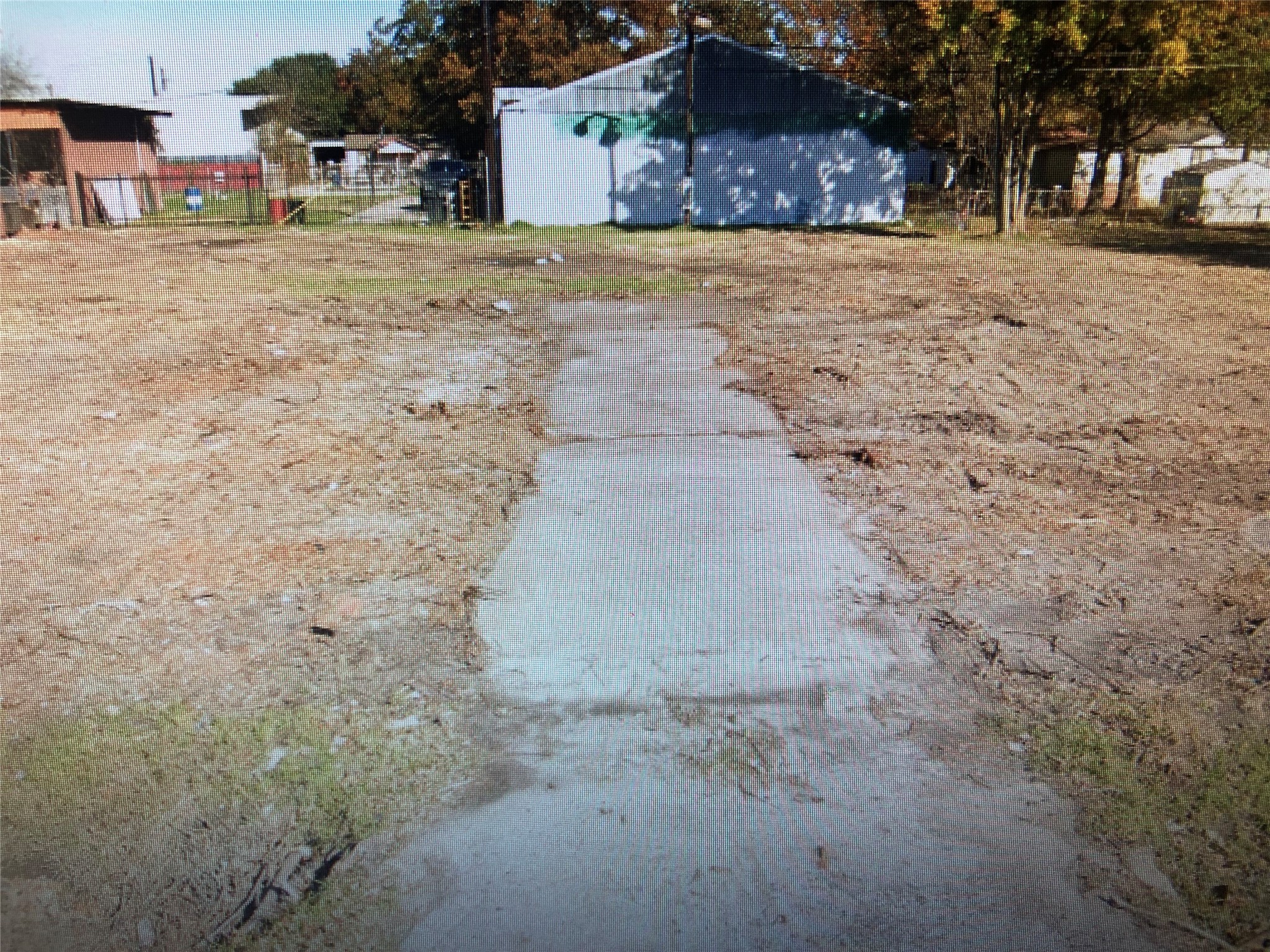 2131 Warwick Road Property Photo 4