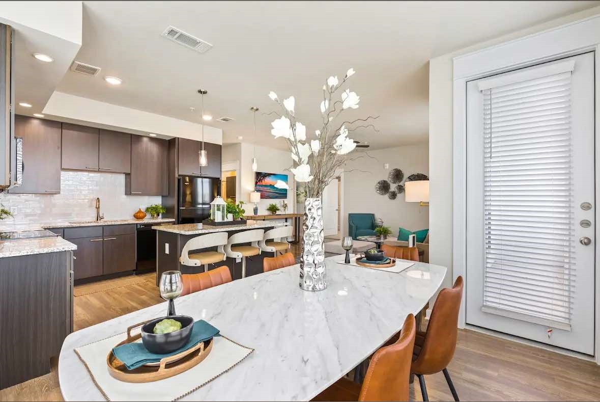 7204 Town Center Boulevard B4 Property Photo 9