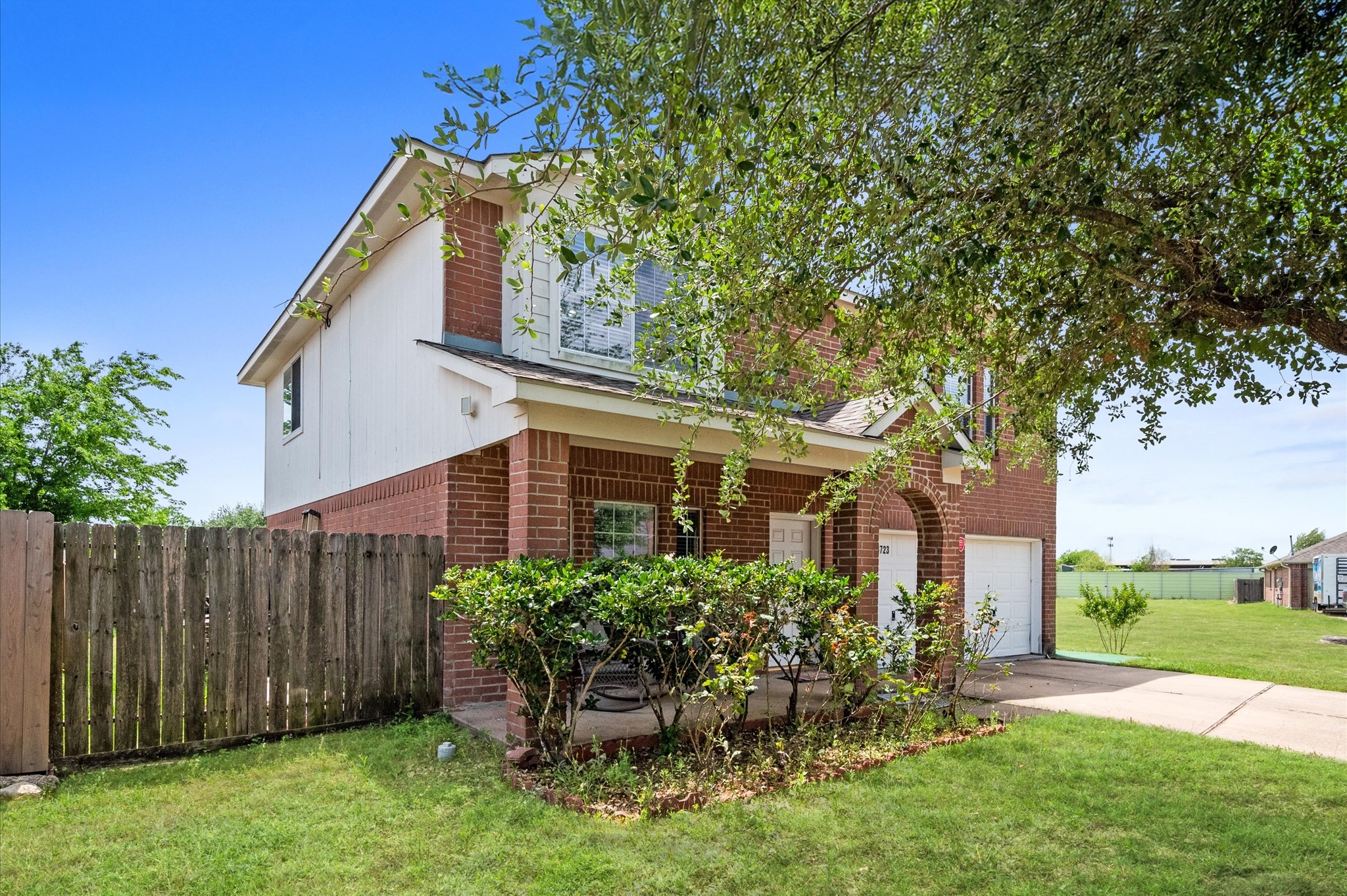 13723 Anwar Drive Property Photo 3