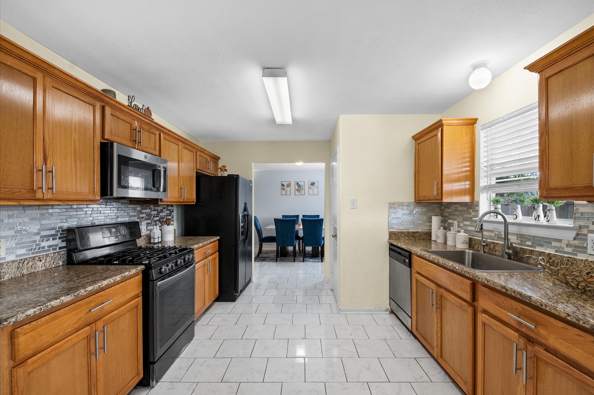 13723 Anwar Drive Property Photo 10