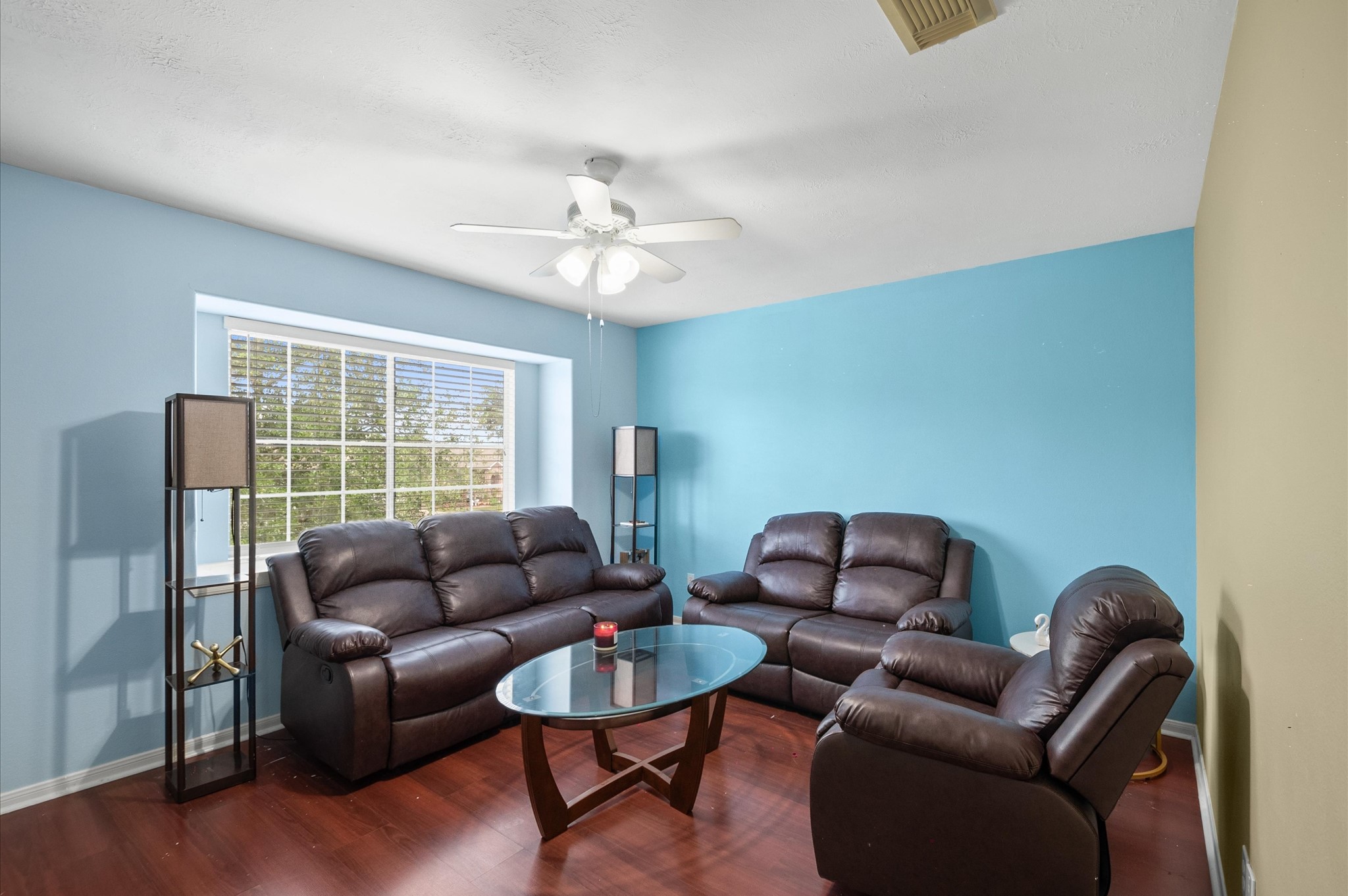 13723 Anwar Drive Property Photo 13