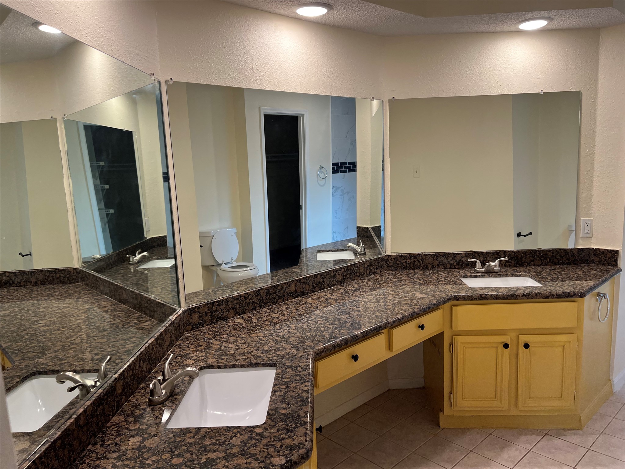12810 Ashford Meadow Drive Property Photo 3