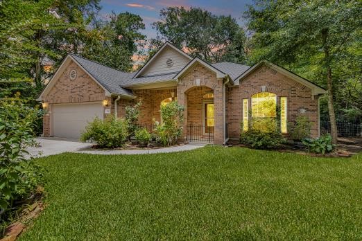 9081 N Comanche Circle Property Photo 1